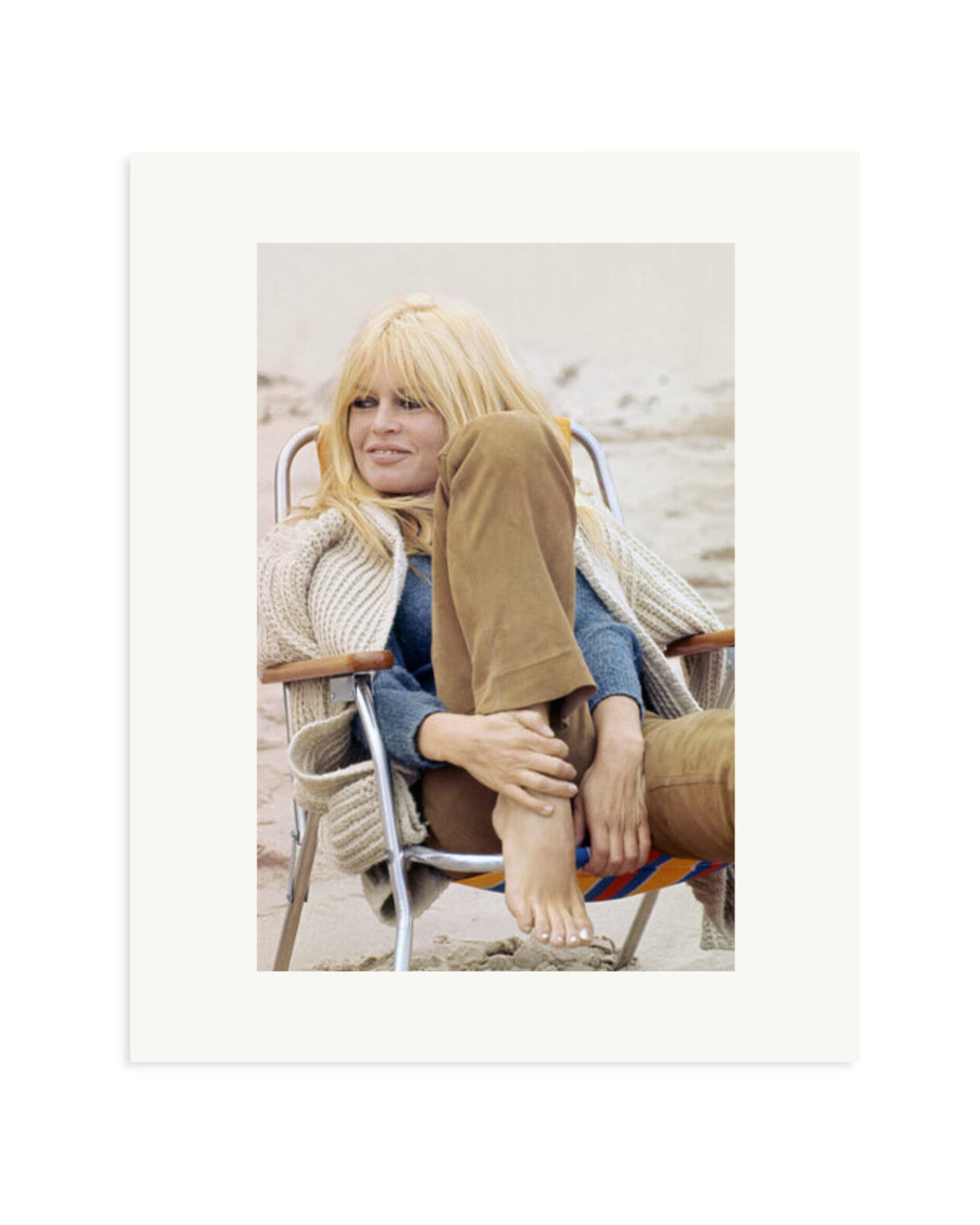 Bardot takes a break Print Only / Medium