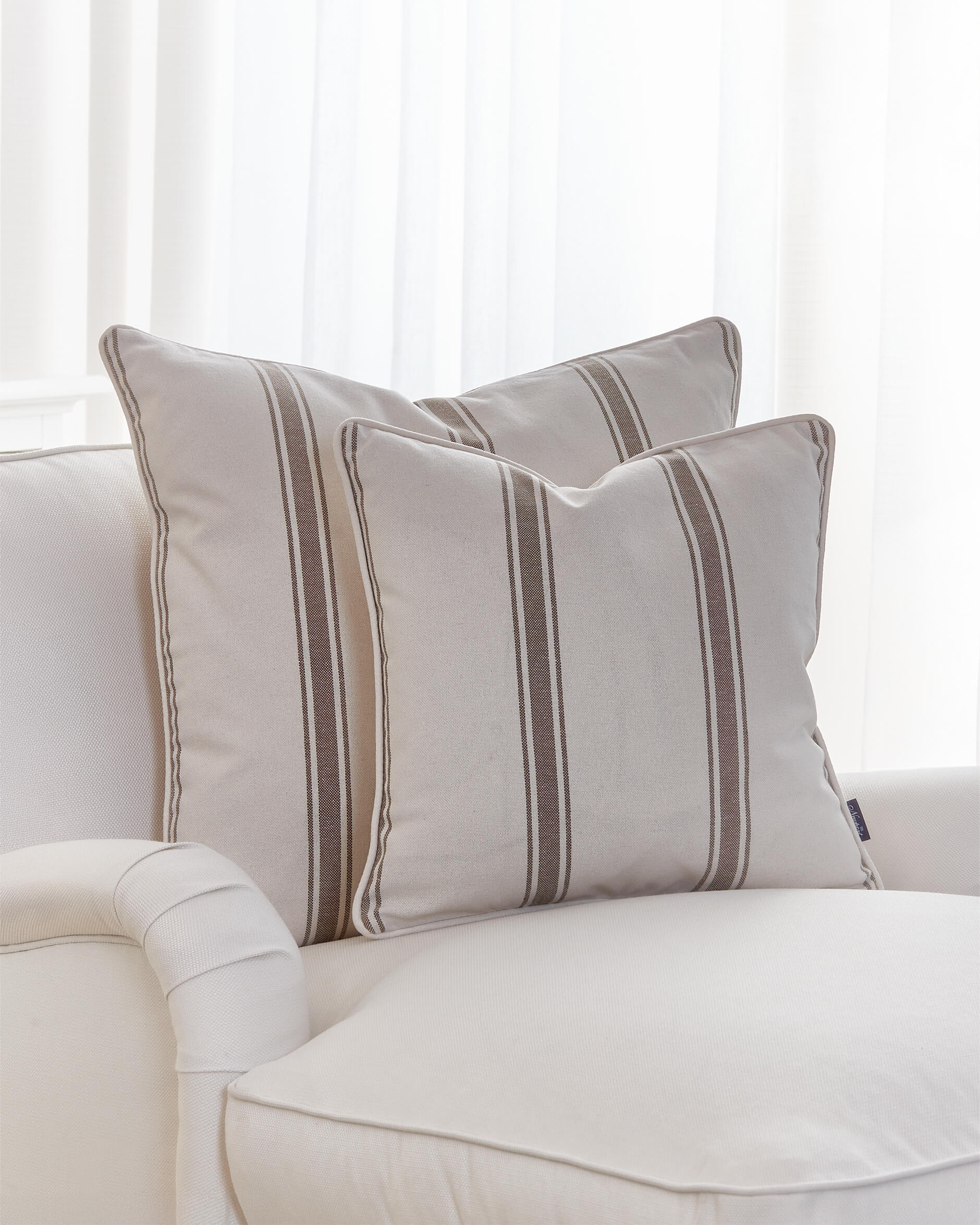 Shannon kuddfodral beige/vit