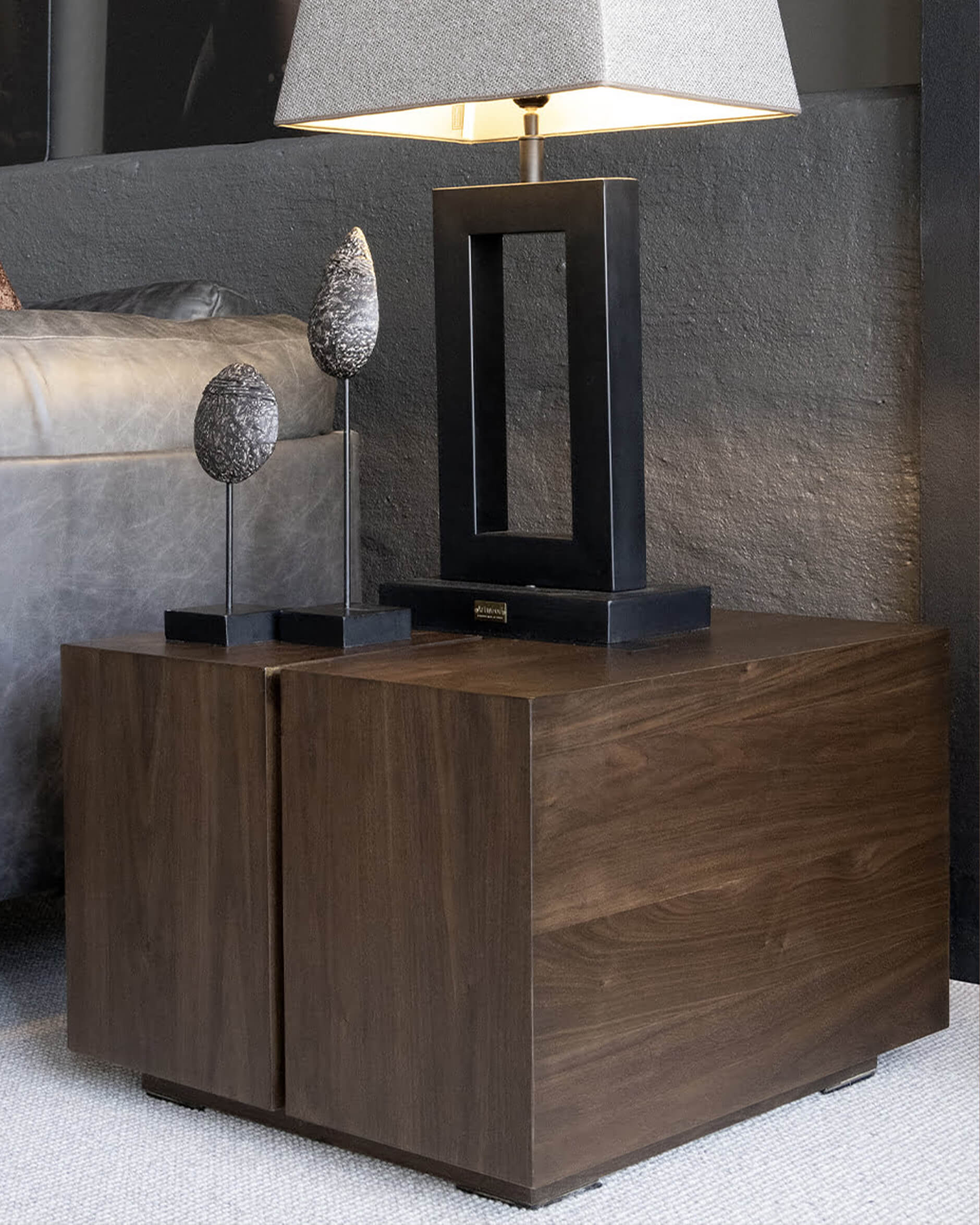 Maddox sidobord valnöt