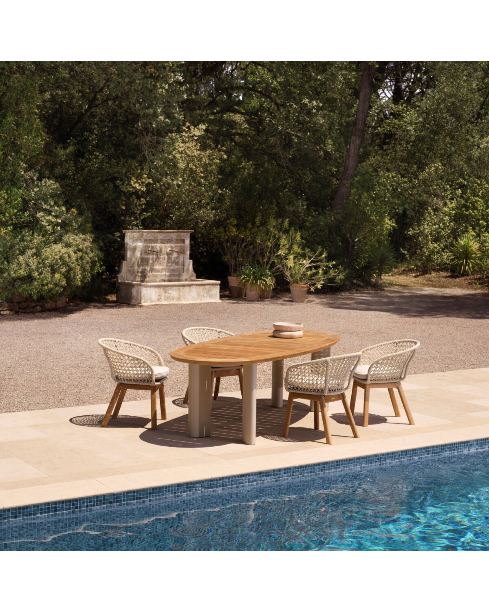 Free Form matbord natural teak