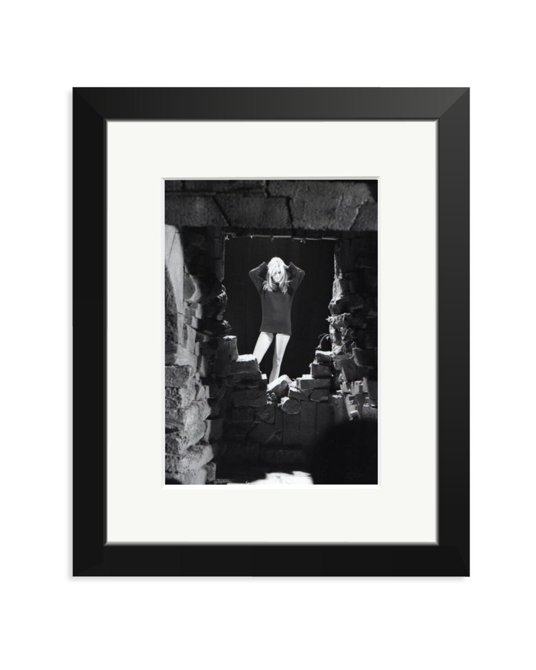 Bardot on the set of 'Skalako' Black / Small
