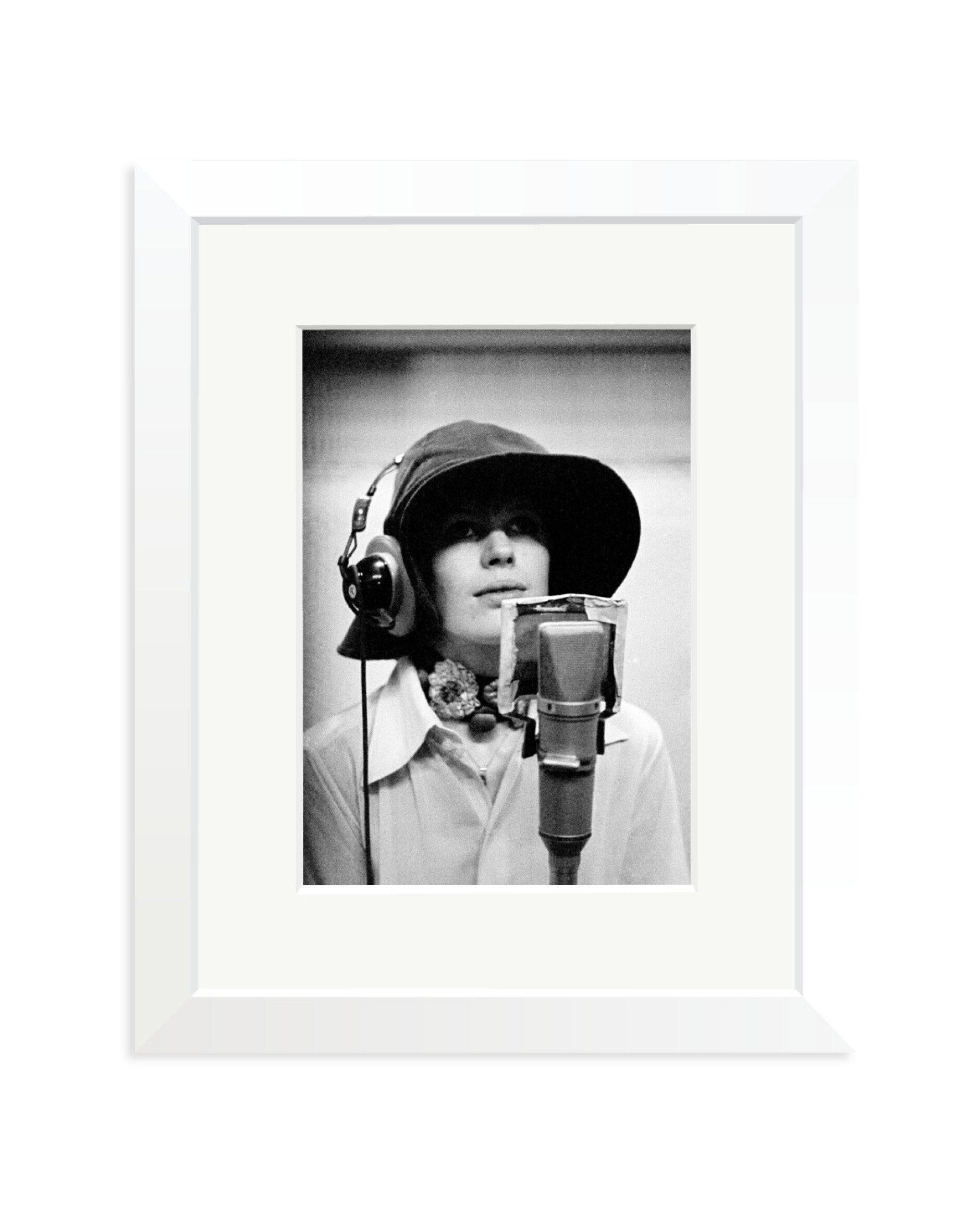 Marianne Faithfull in the Olympic Studio White / Small