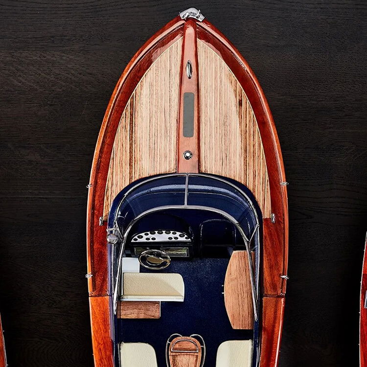 Classic Boat Style - Newport