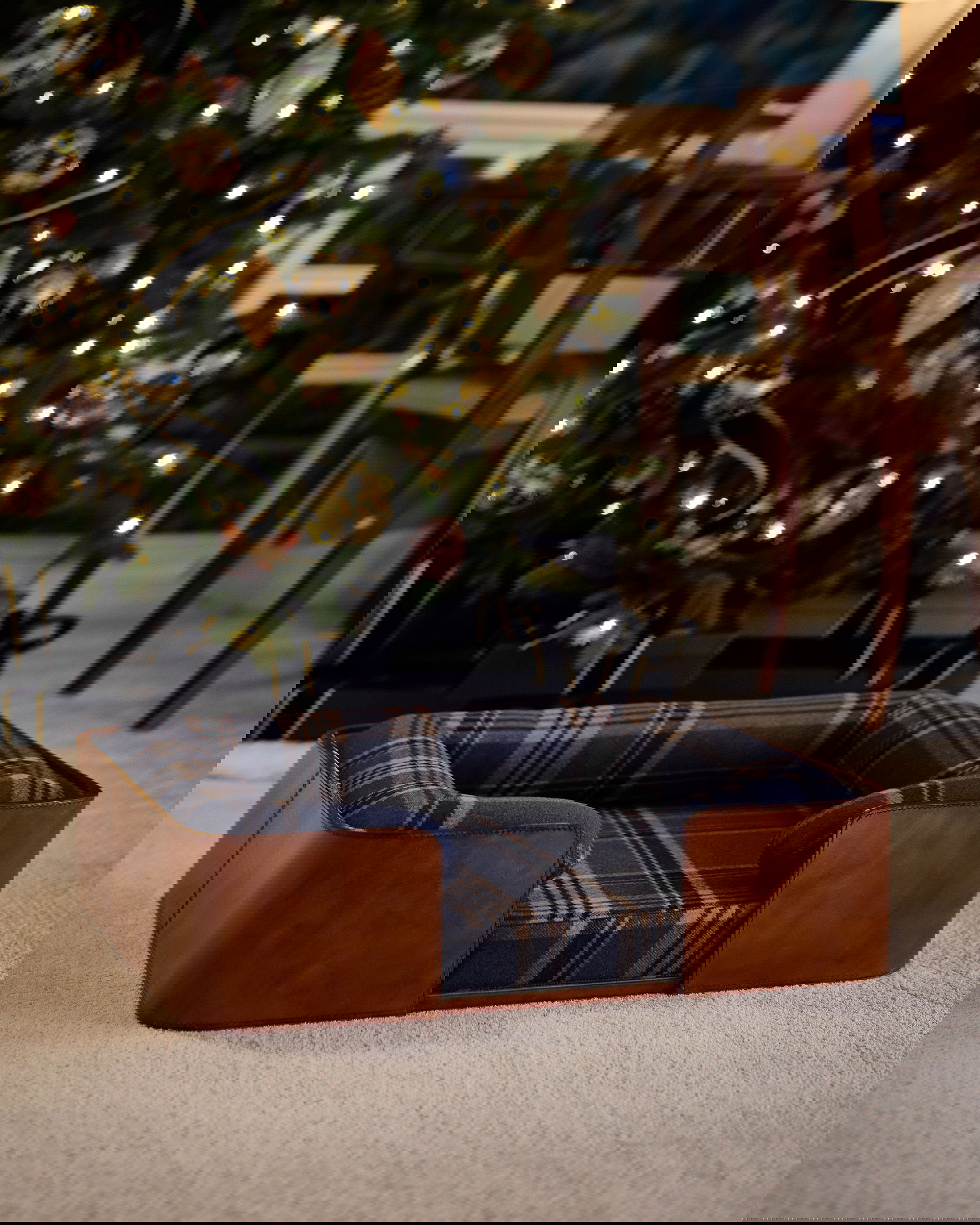 Kensington Dog Bed Deerpath Trail Plaid