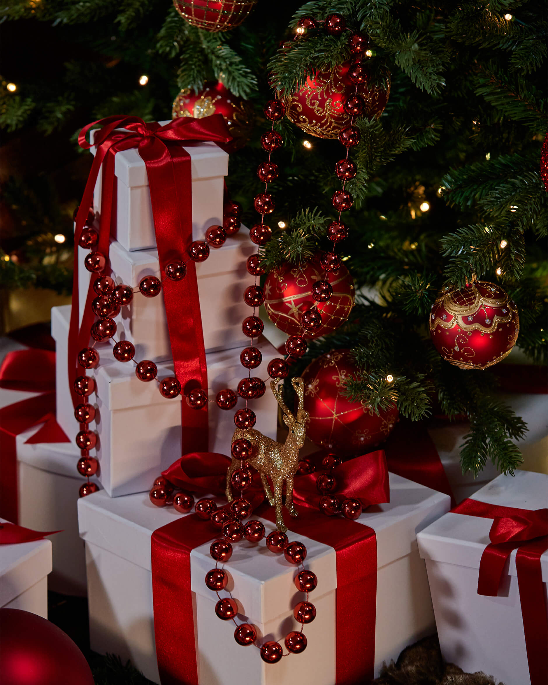 Pärlgirlang vinröd 270cm