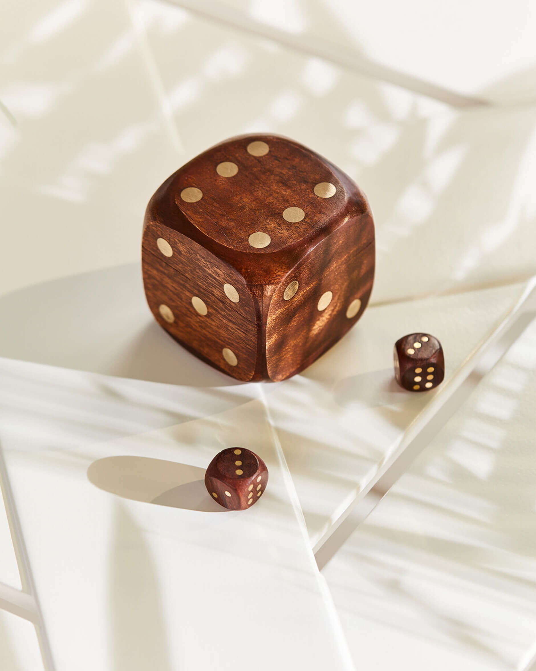 Dice Box With 5 Dices, Brass