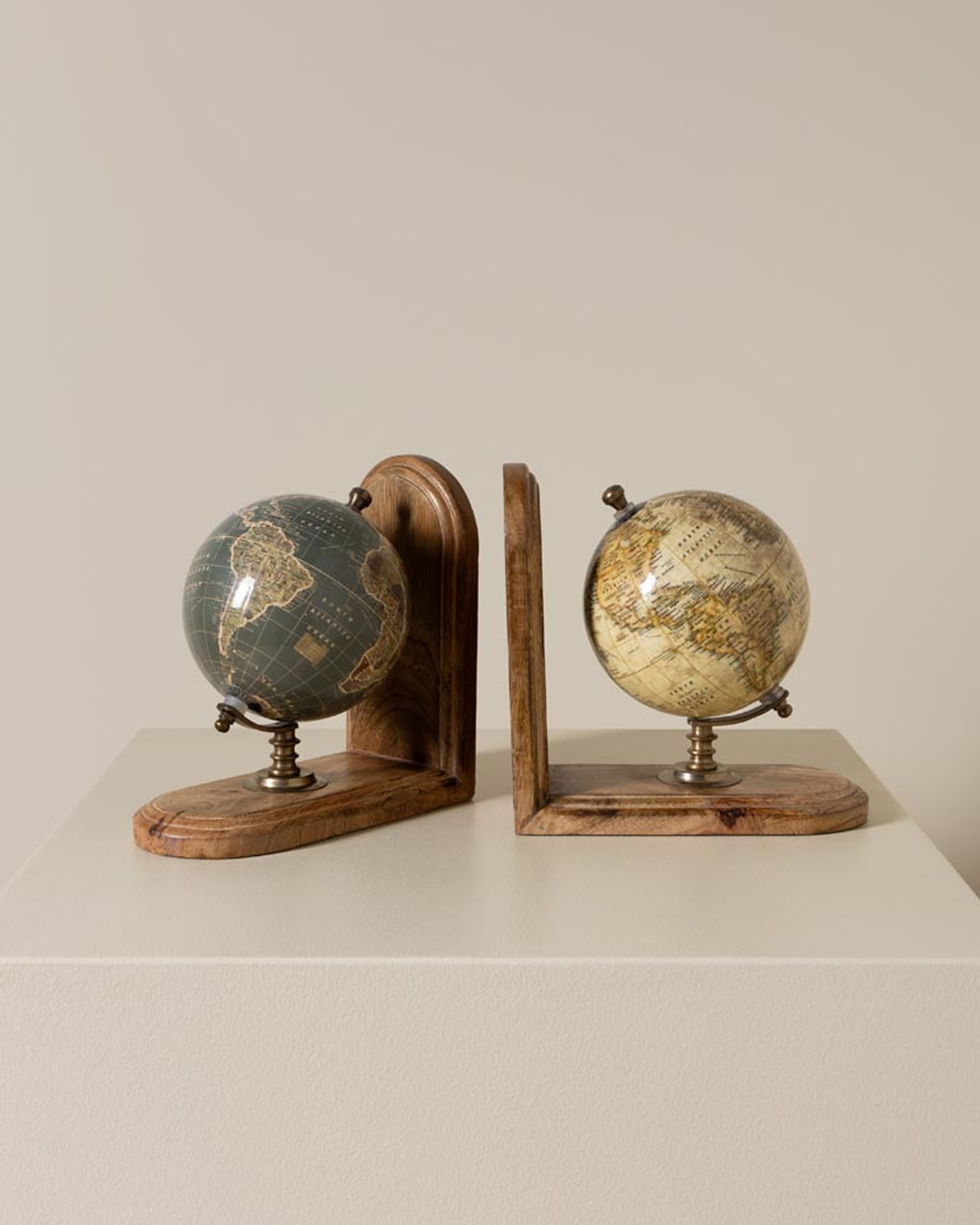 Oxton globe bookends