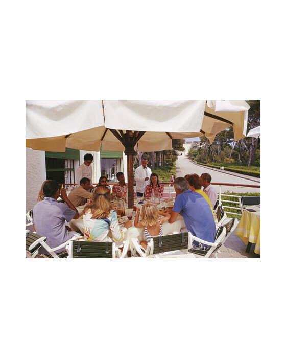 Alfresco Dining