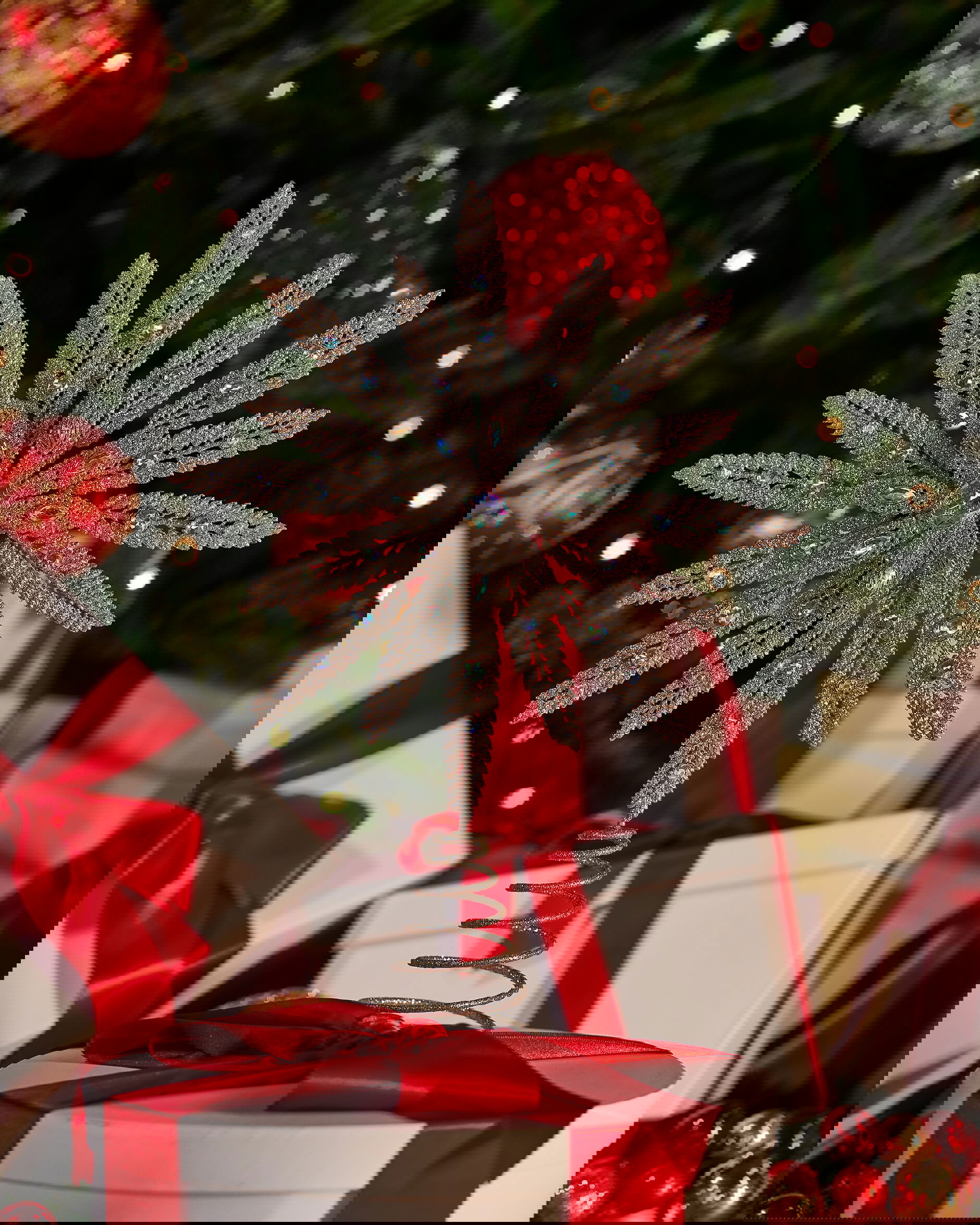 Vincent Tree Topper Silver