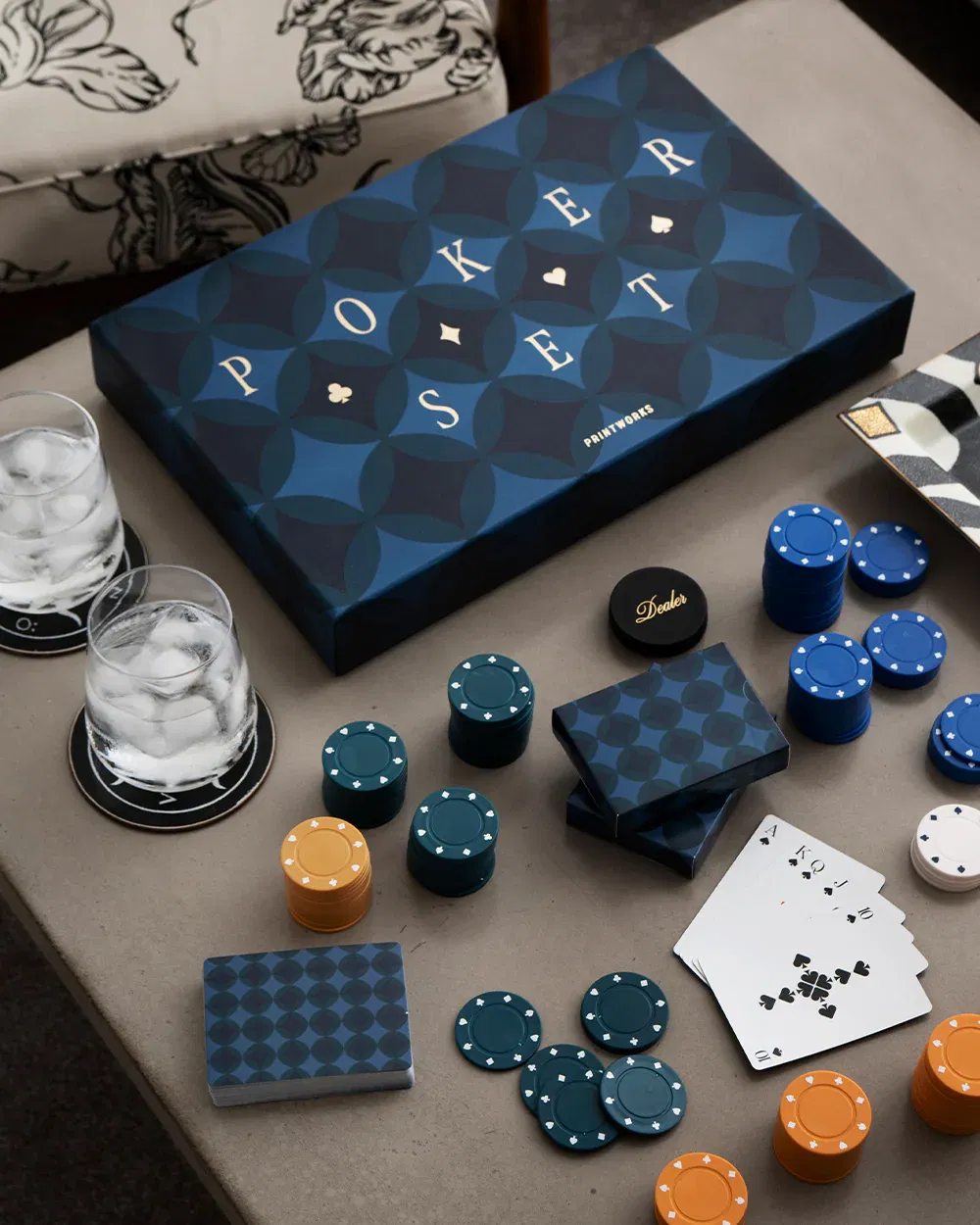 Classic poker set diamonds