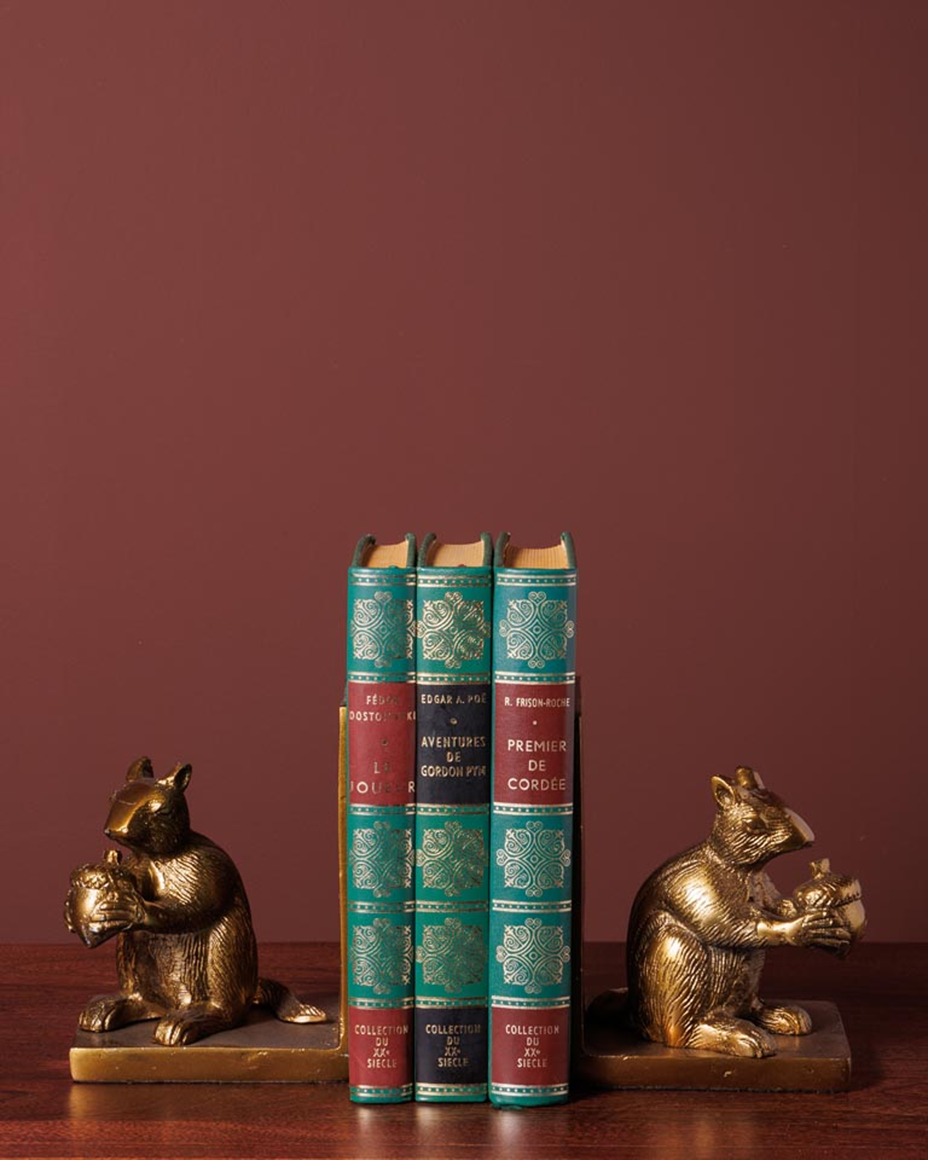 Grantham Squirrel Bookend, Gold