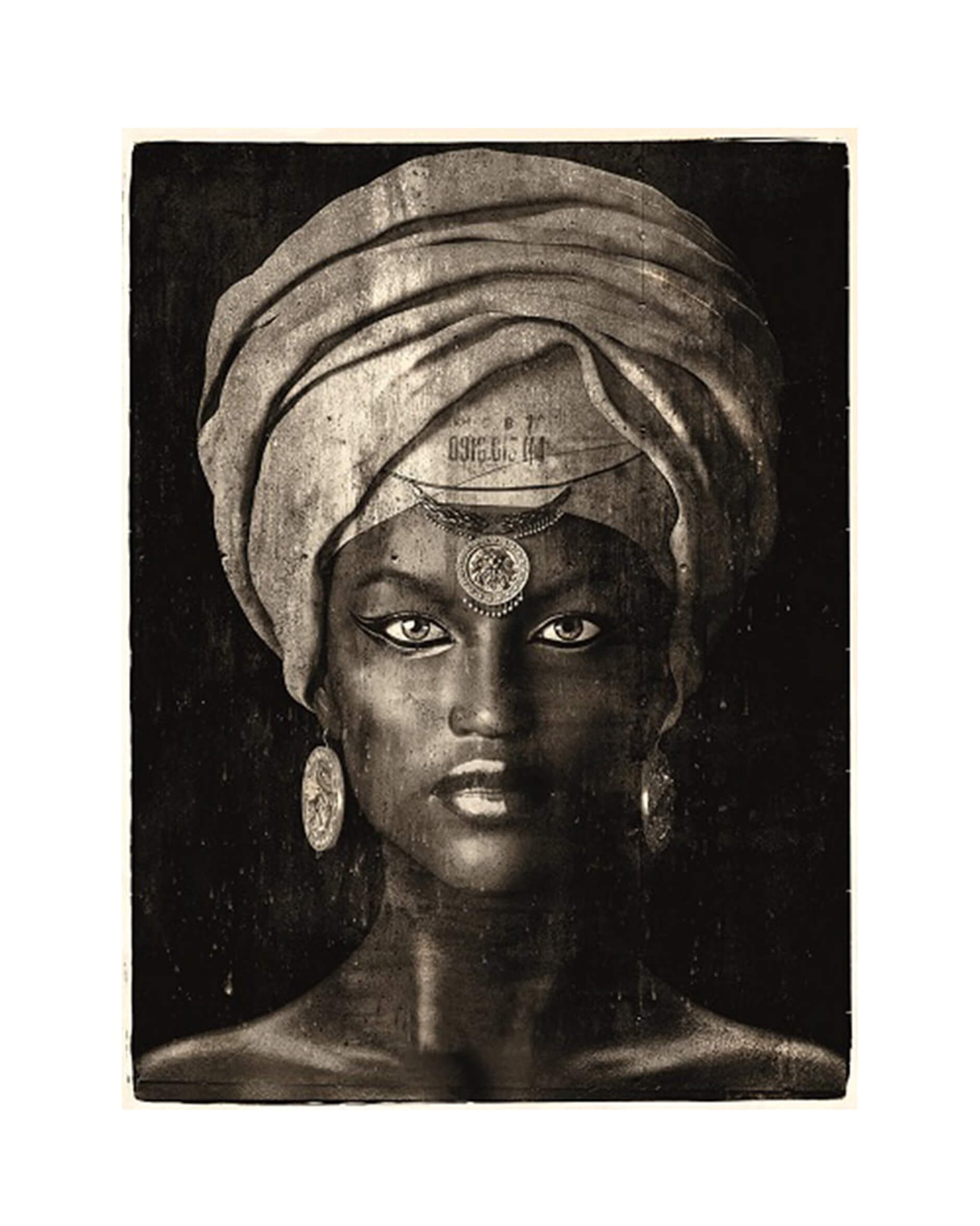 Glamour girl Sepia 2