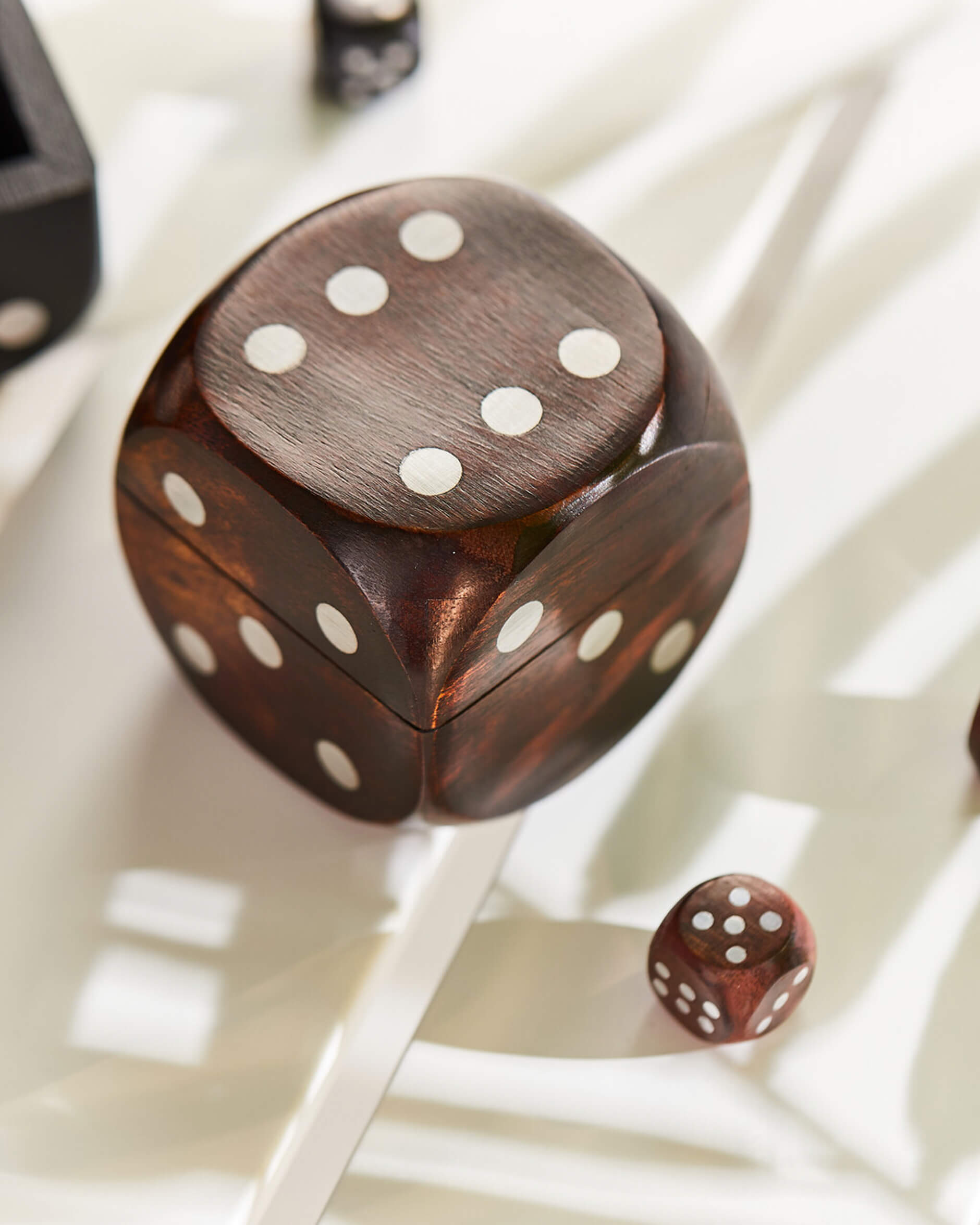 Dice Game Brown/Silver