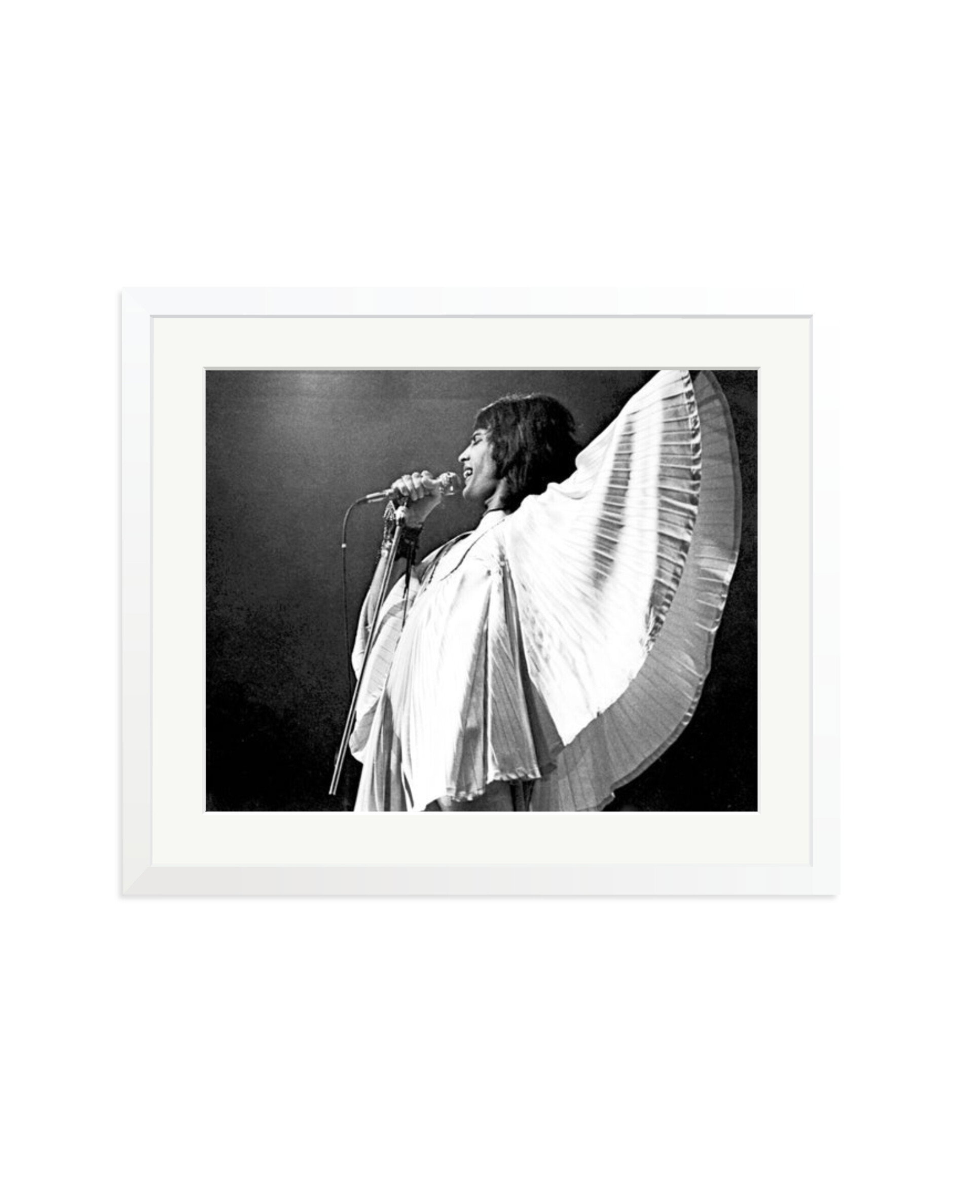 Freddie Mercury 1975 White / Large