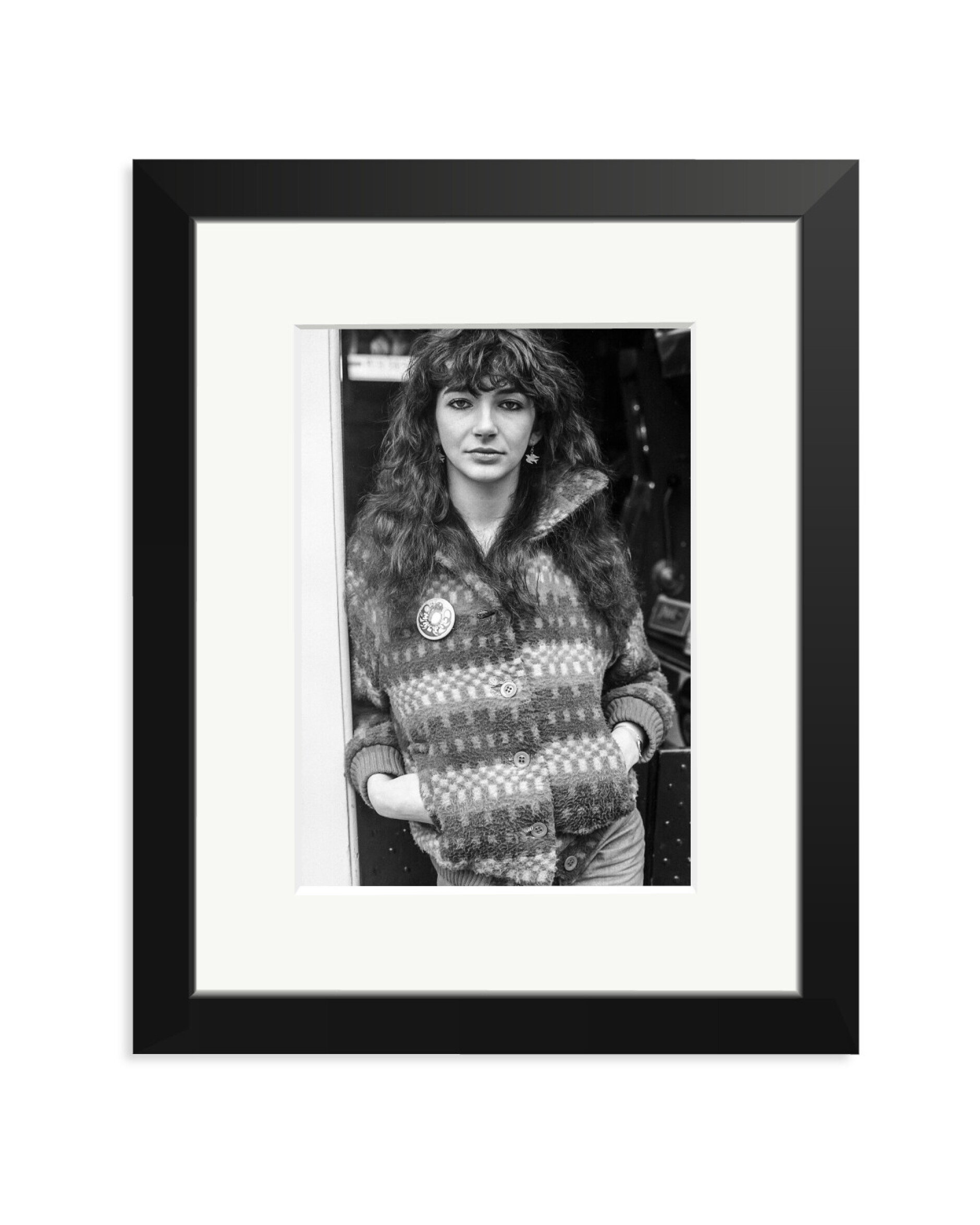 Kate Bush at the Royal Theatre, Amsterdam Black / Small