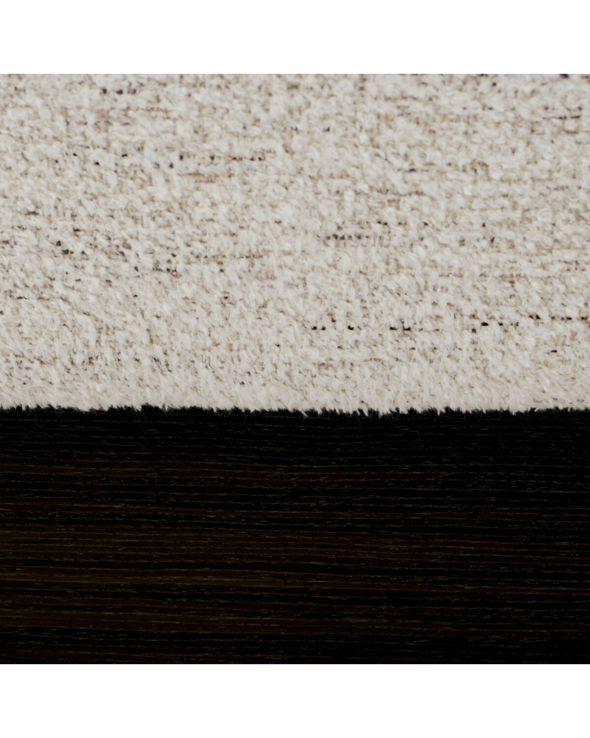 Bastion Sofa Seashell Off-White/Charcoal Veneer