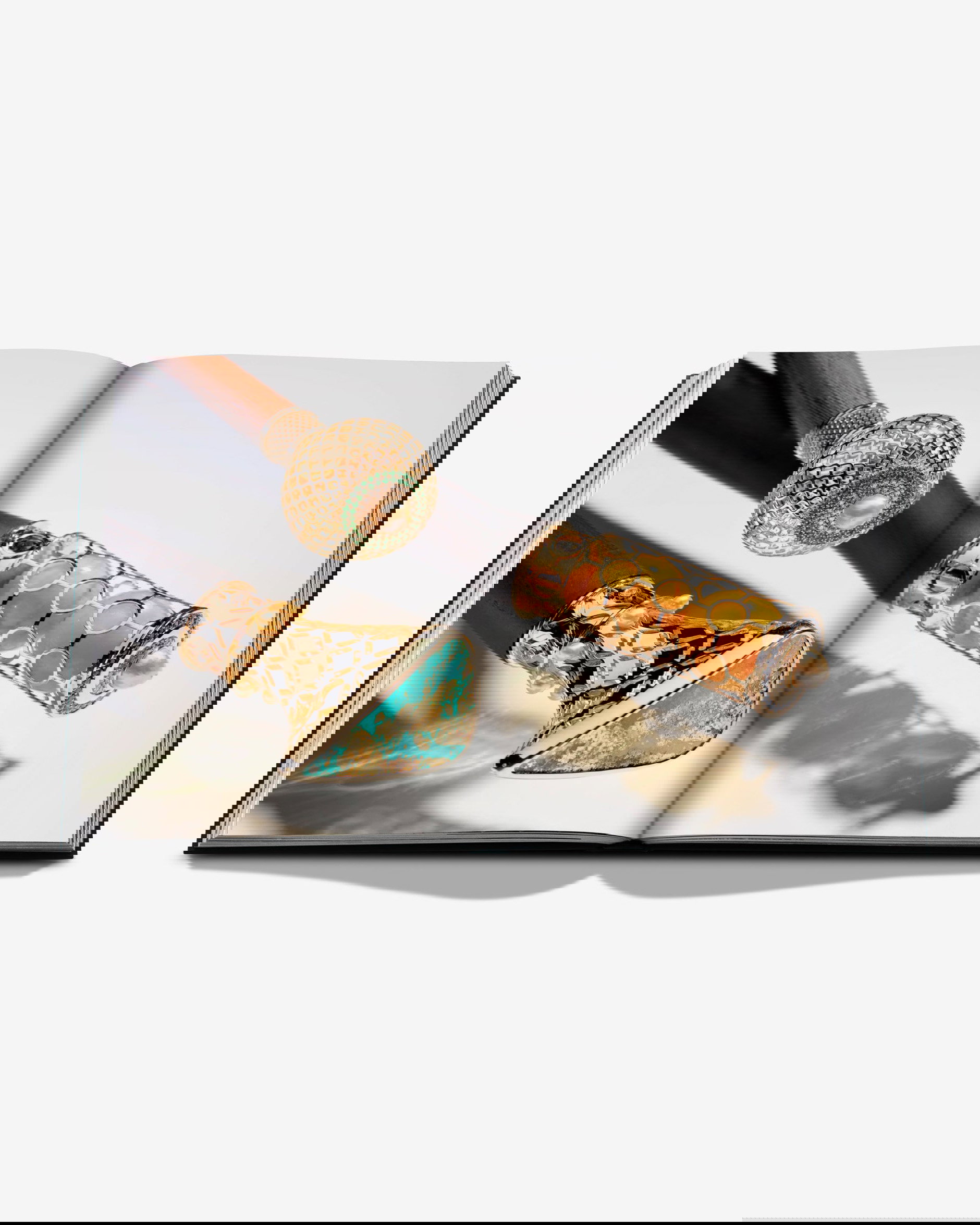 Bahrain Pearls: Treasures from the Land of Two Seas