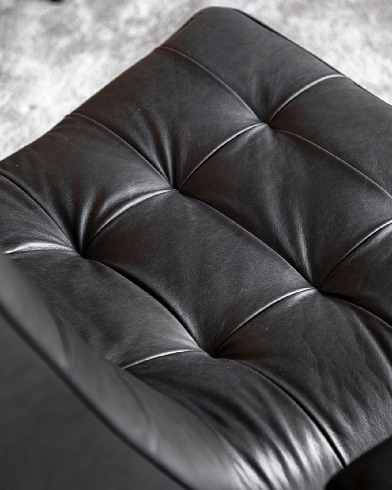 Brody fåtölj mountain black