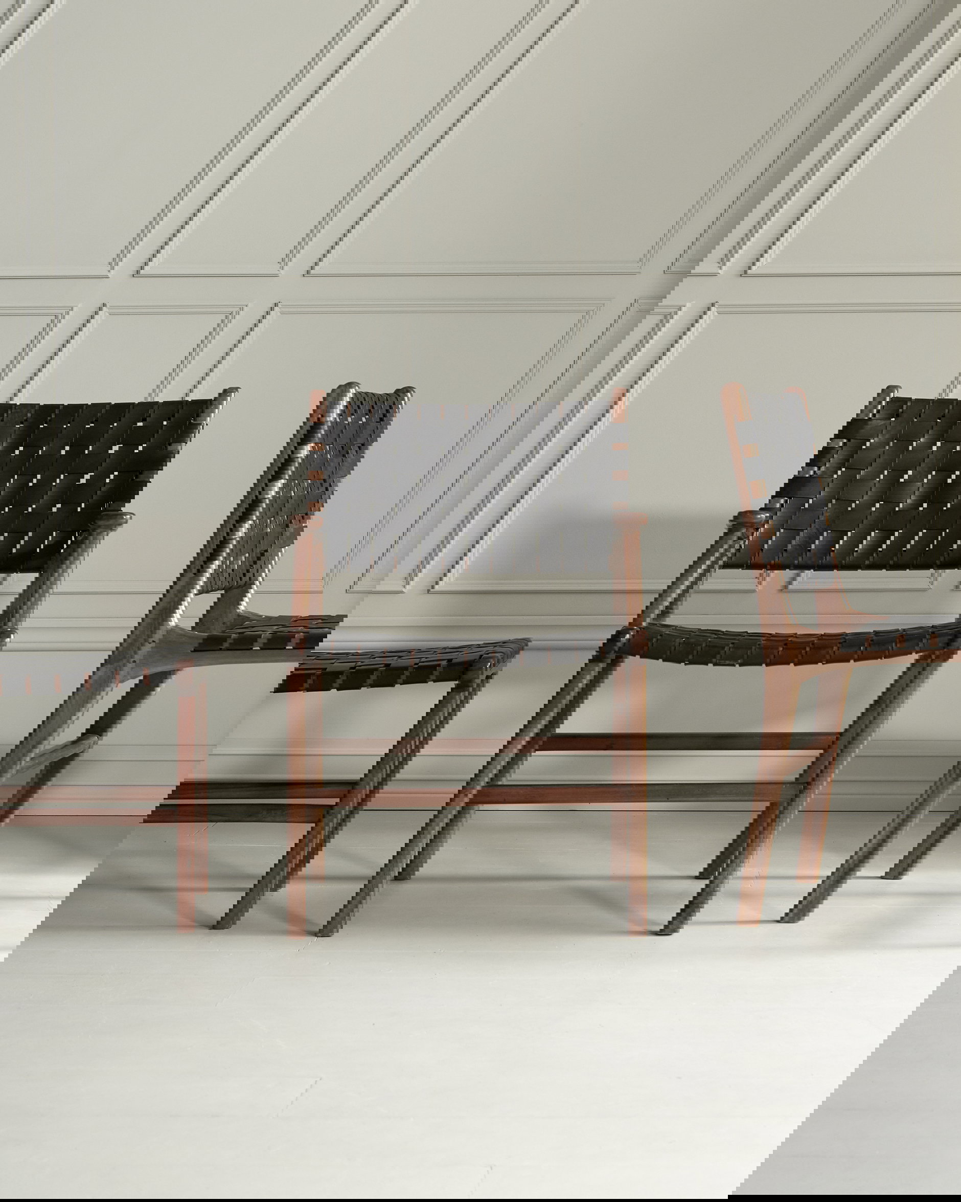 Porto armchair black