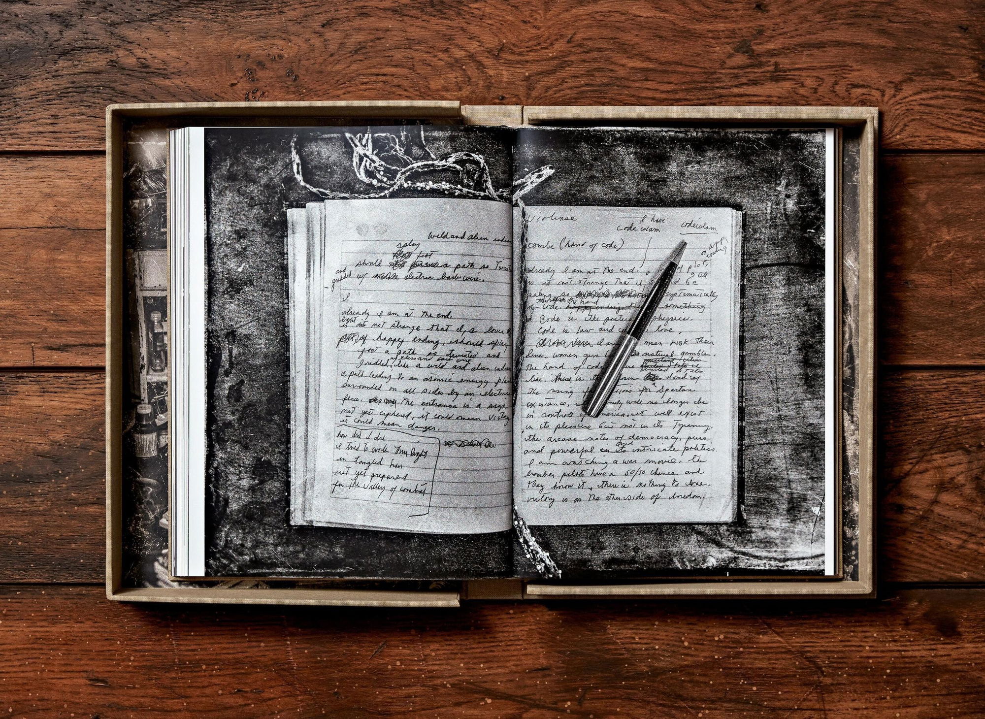 Lynn Goldsmith. Patti Smith. Before Easter After