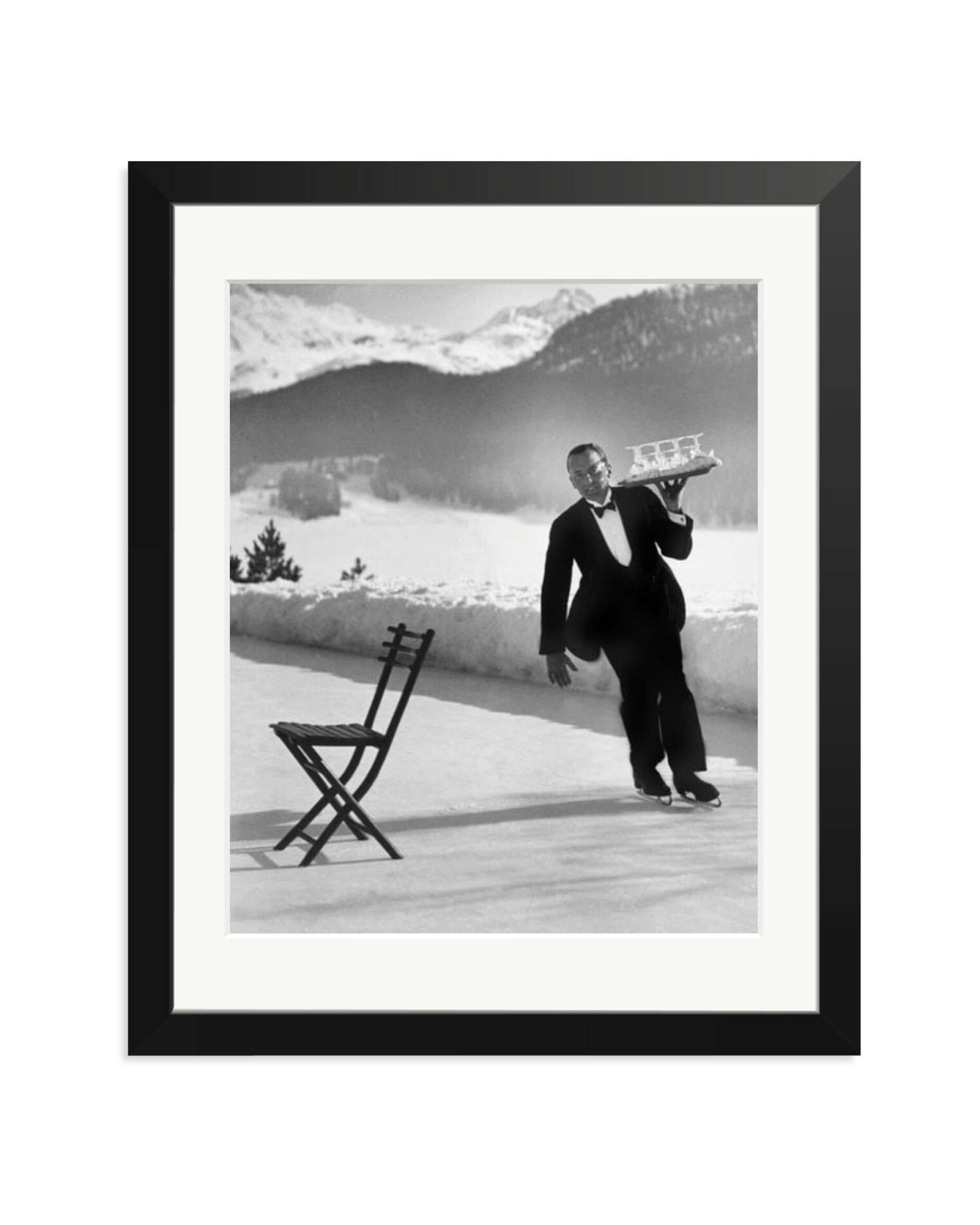 The Waiter's Practice Black / Medium