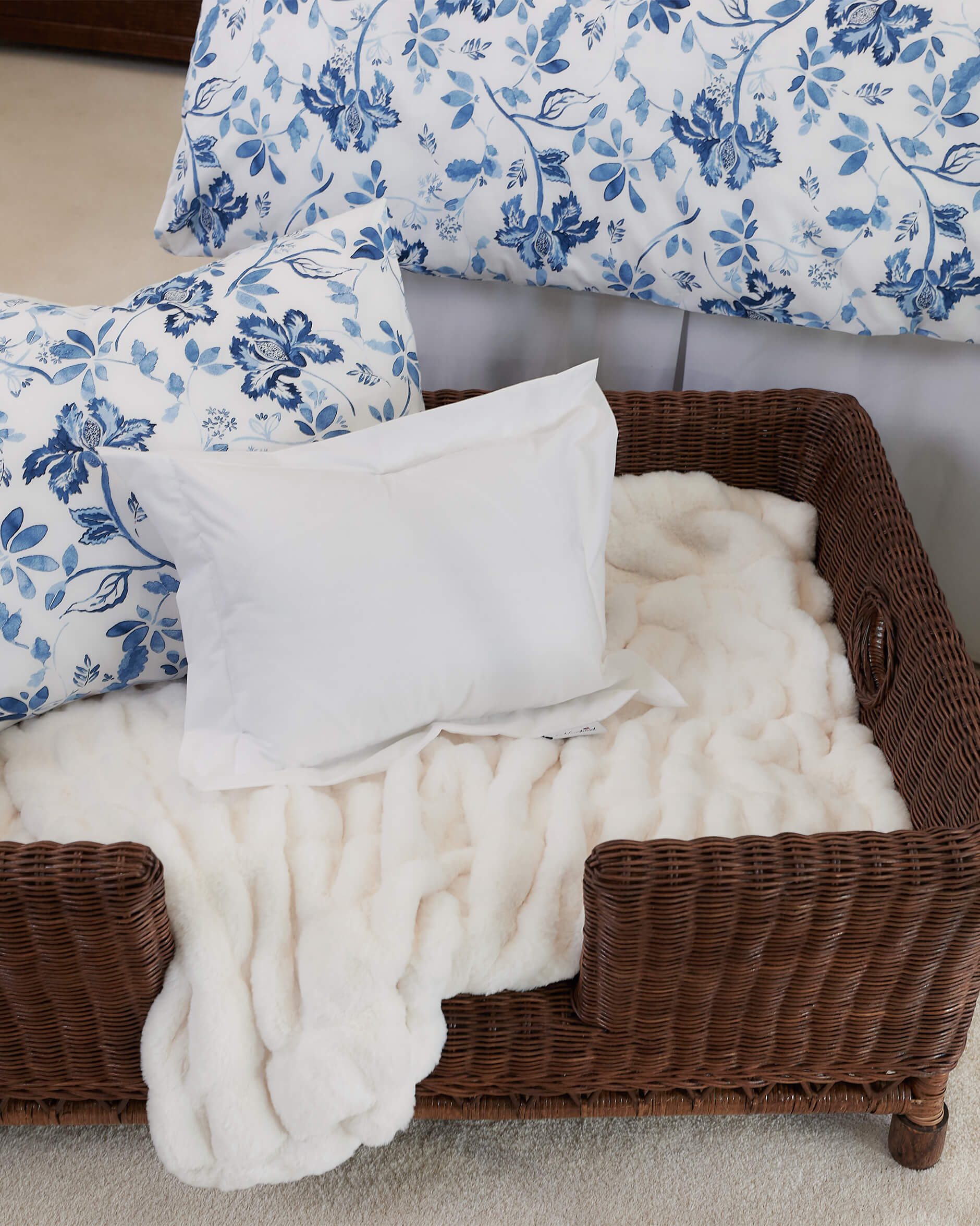 Cognac hundkorg rotting