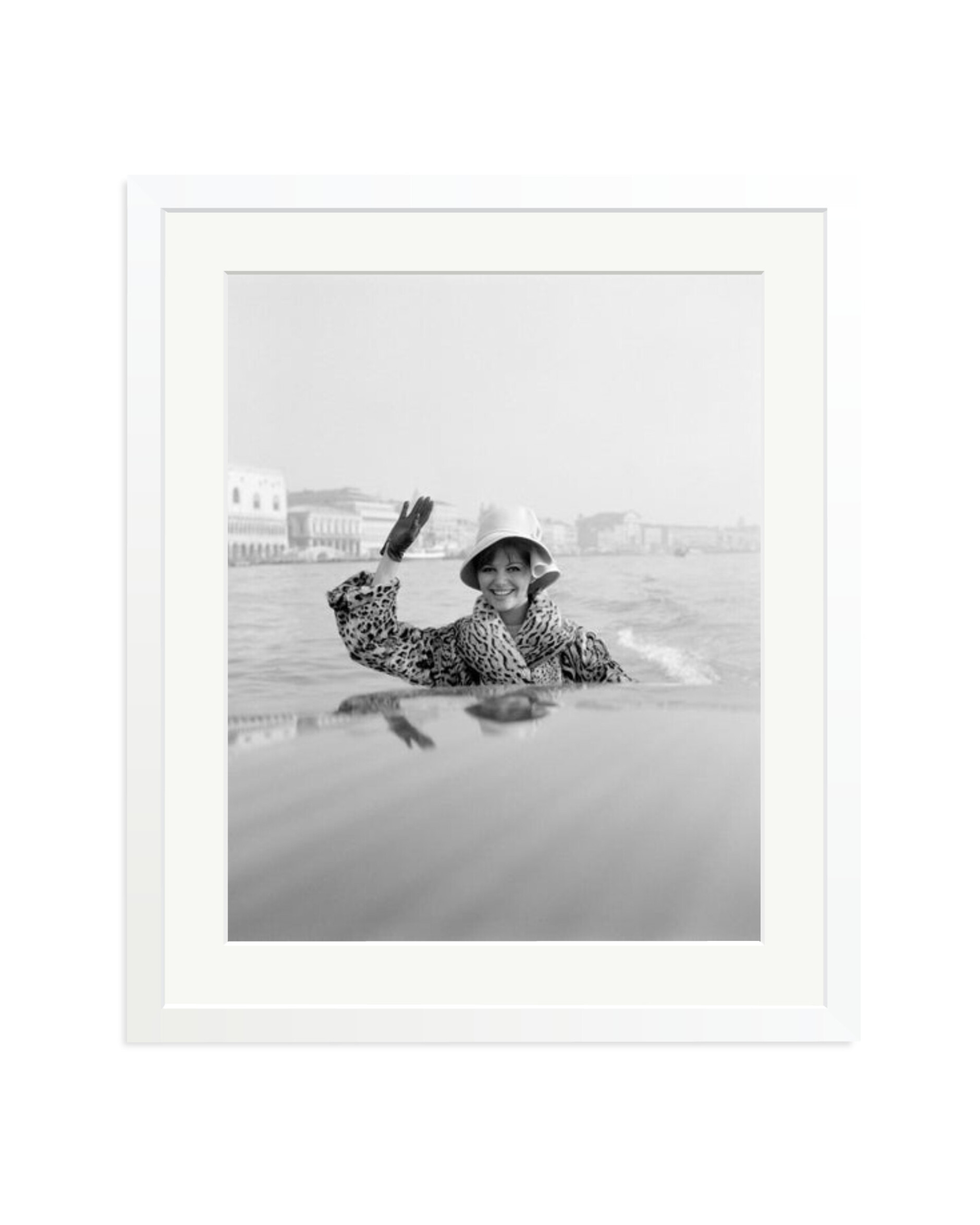 Cardinale in Venice, 1960 White / Large