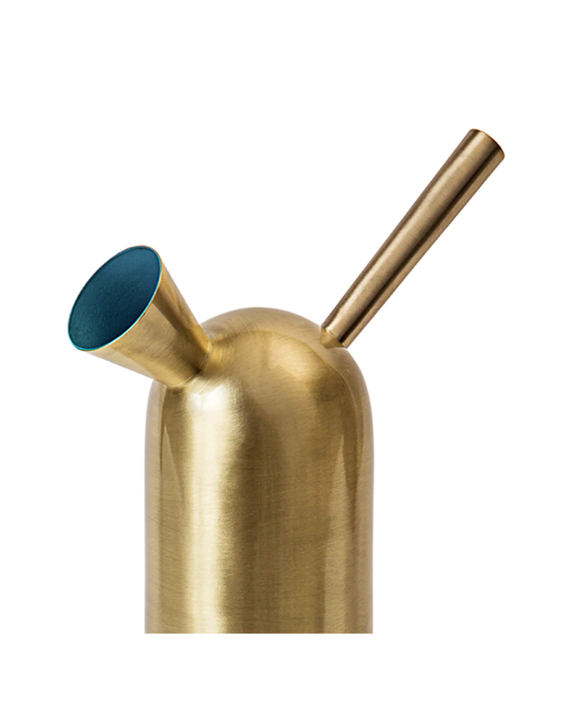 Svante vattenkanna mässing