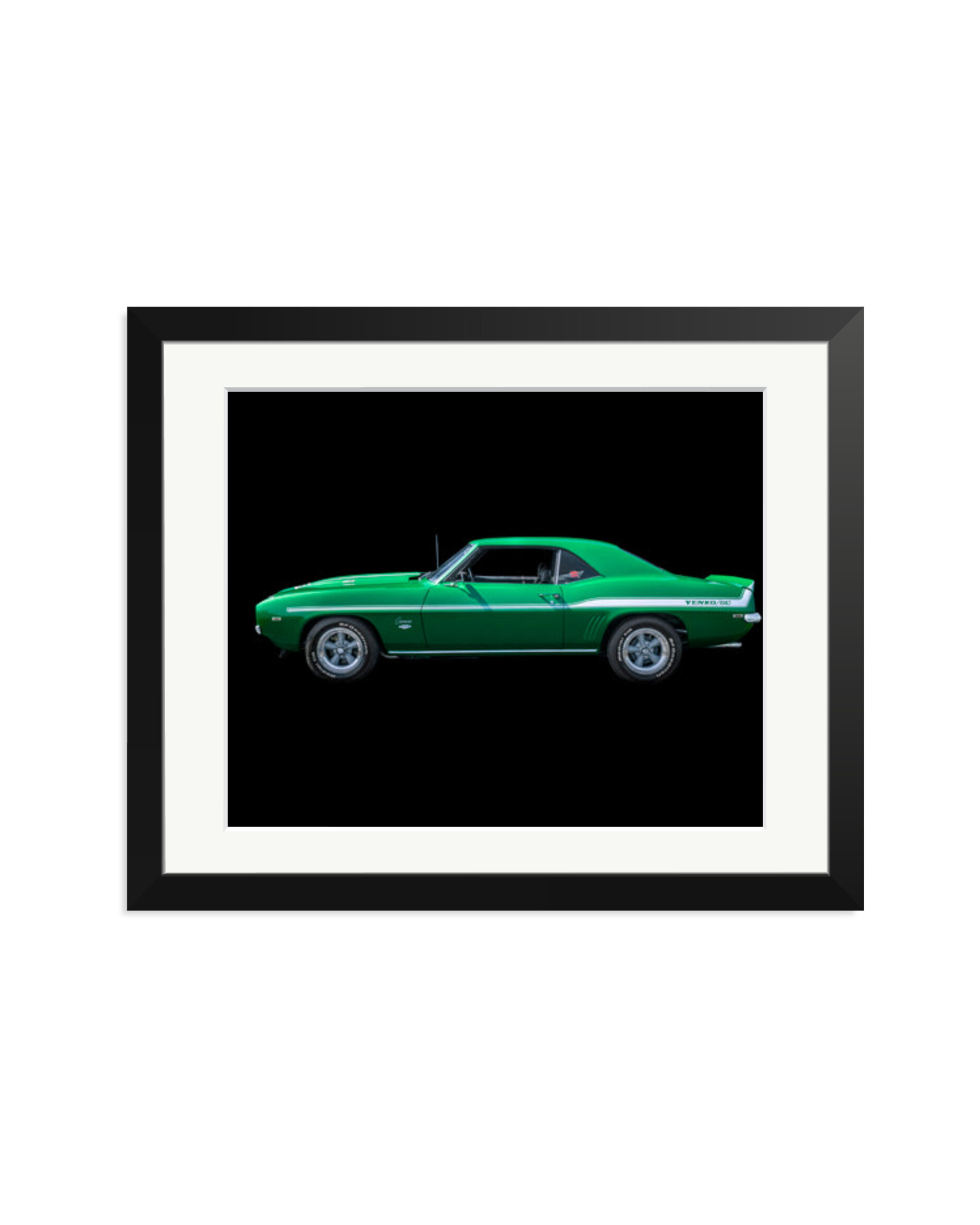 Chevrolet Camaro Black / Medium