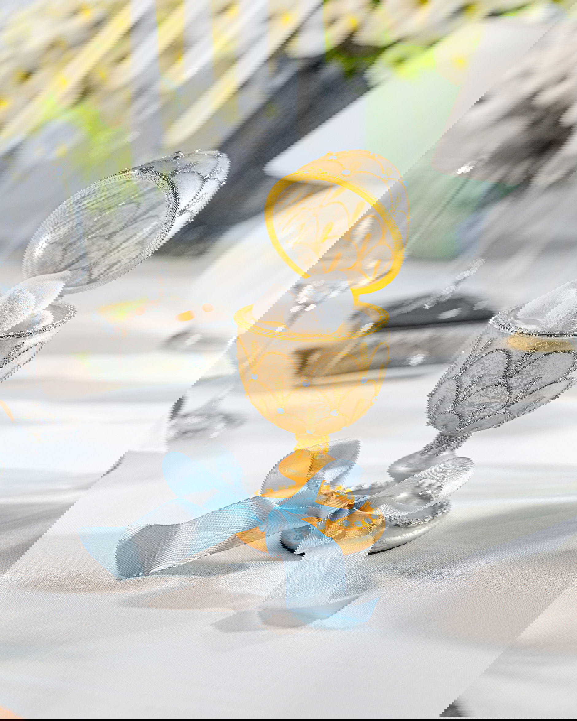 Anastasia Fabergé-Ei Weihnachtsdekoration Gold