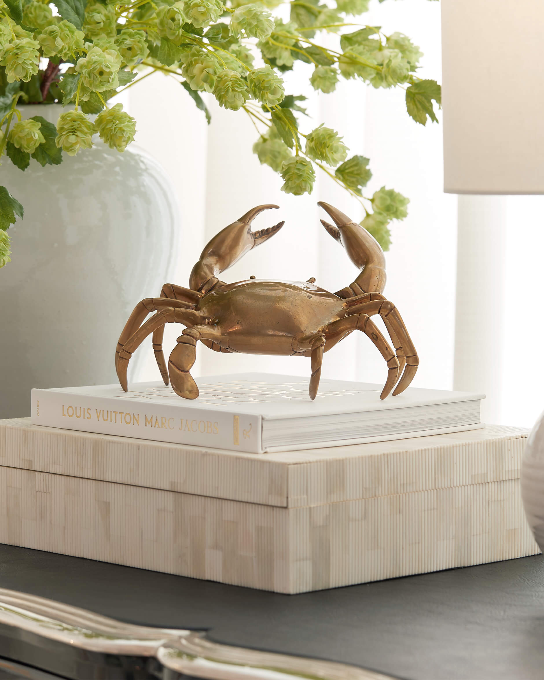 Krabba dekoration antik mässing