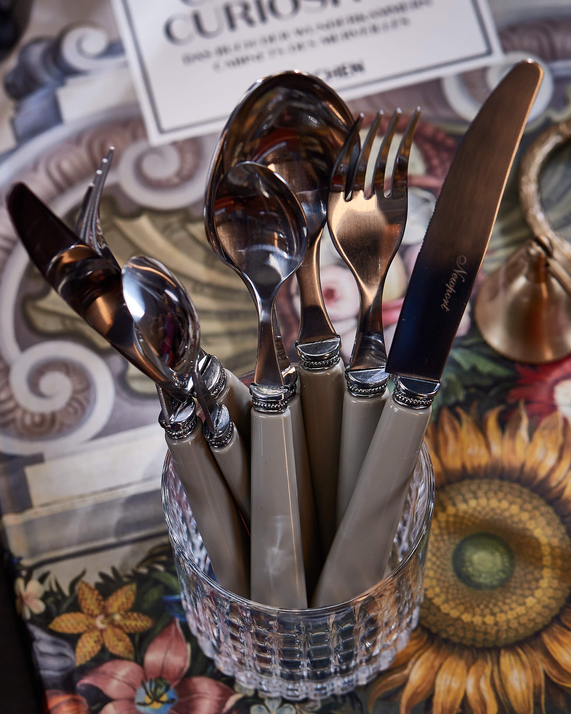 Newport Grey Pearl bestickset 24 delar