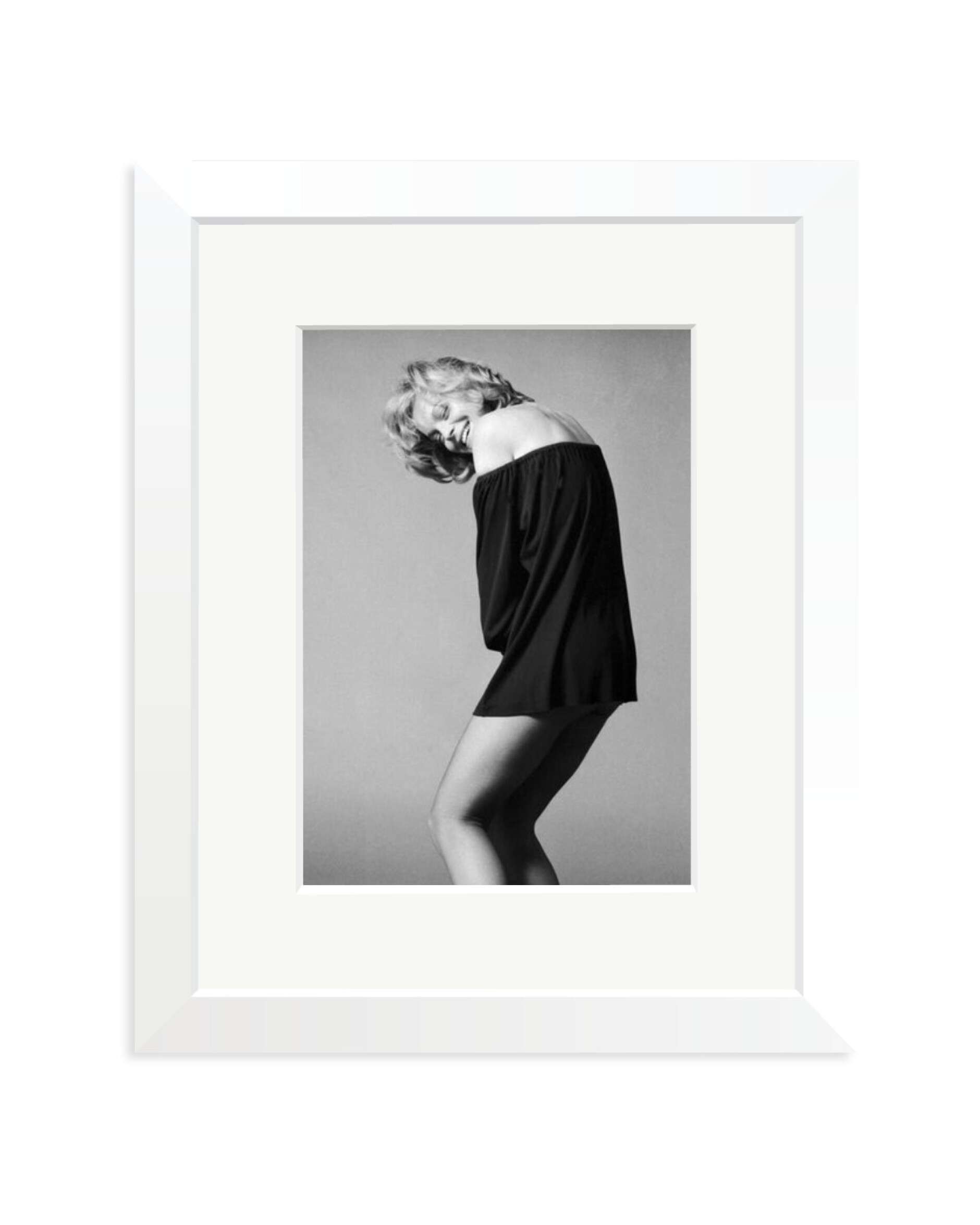 Schneider, 1972 White / Small