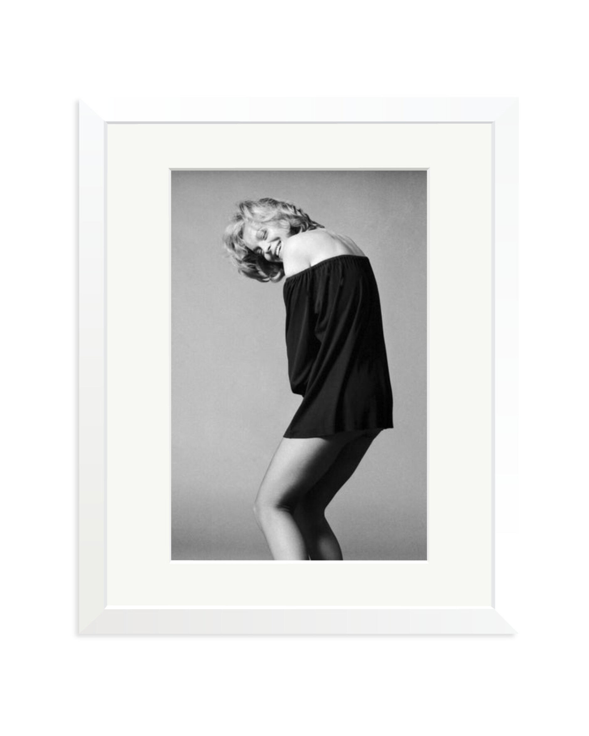 Schneider, 1972 White / Medium