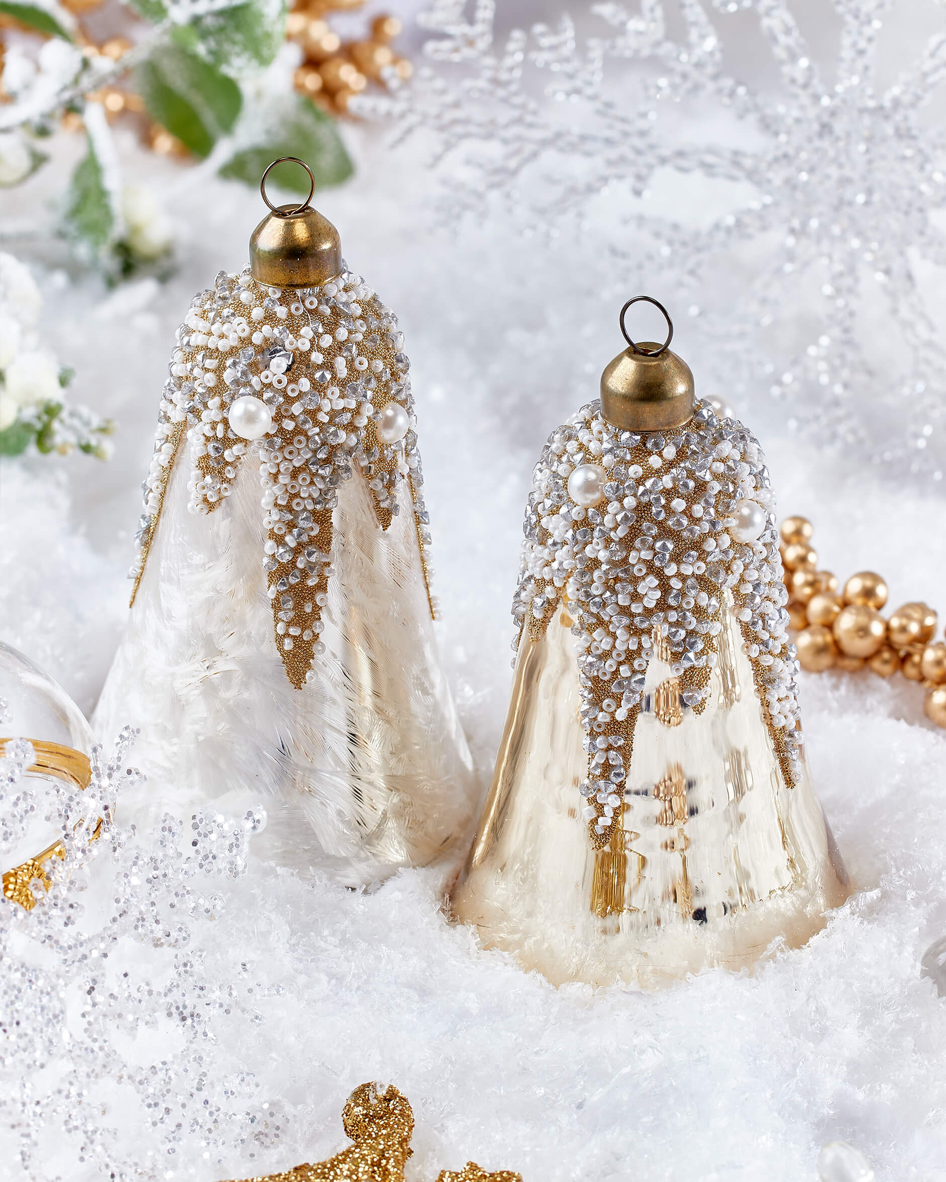 Isoble glasklocka julgransdekoration guld