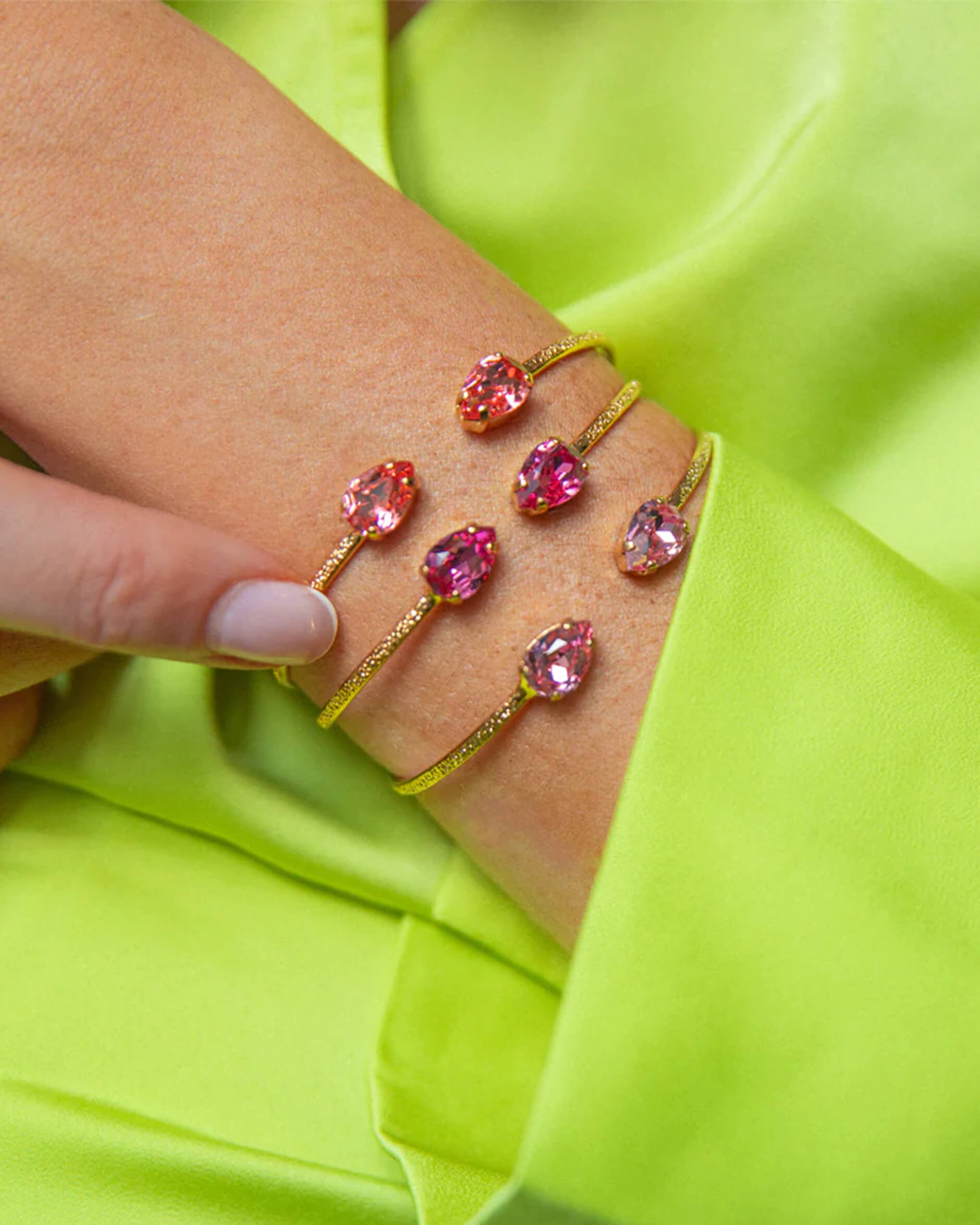 Petite Drop armband rose peach