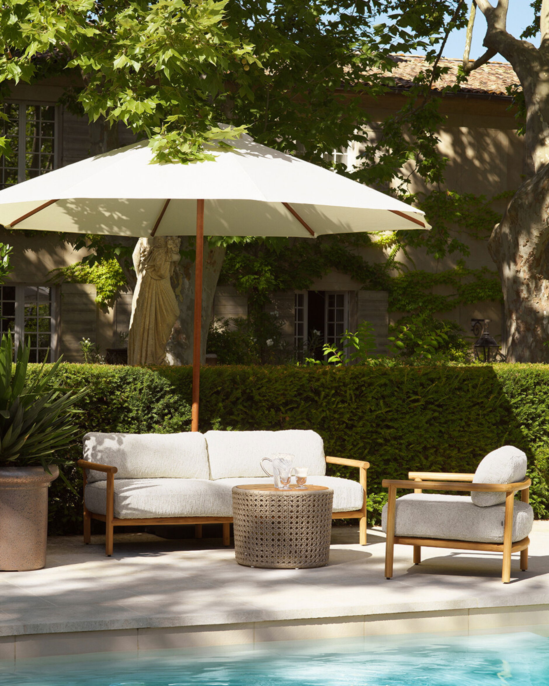 Trinity teak side table