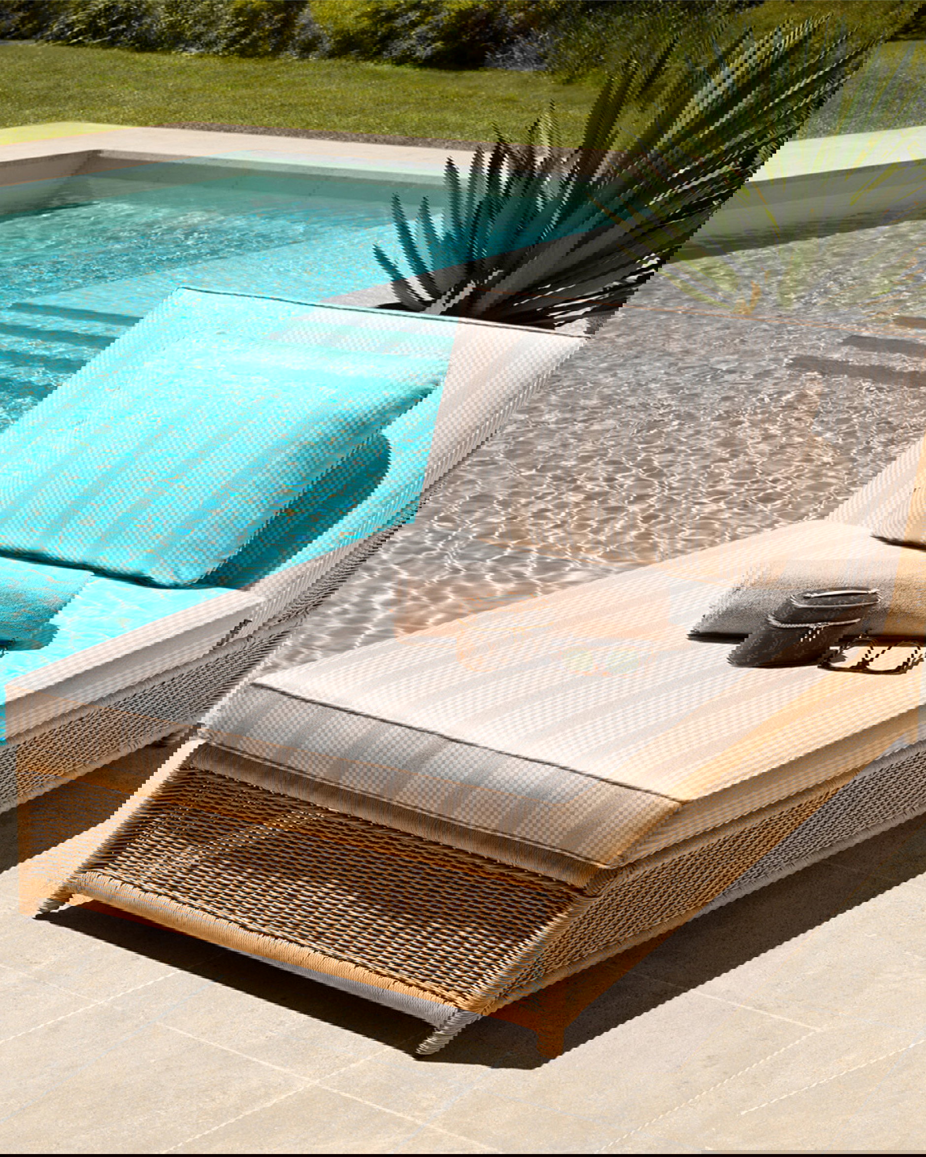 Hampton aurinkovuode saville beige