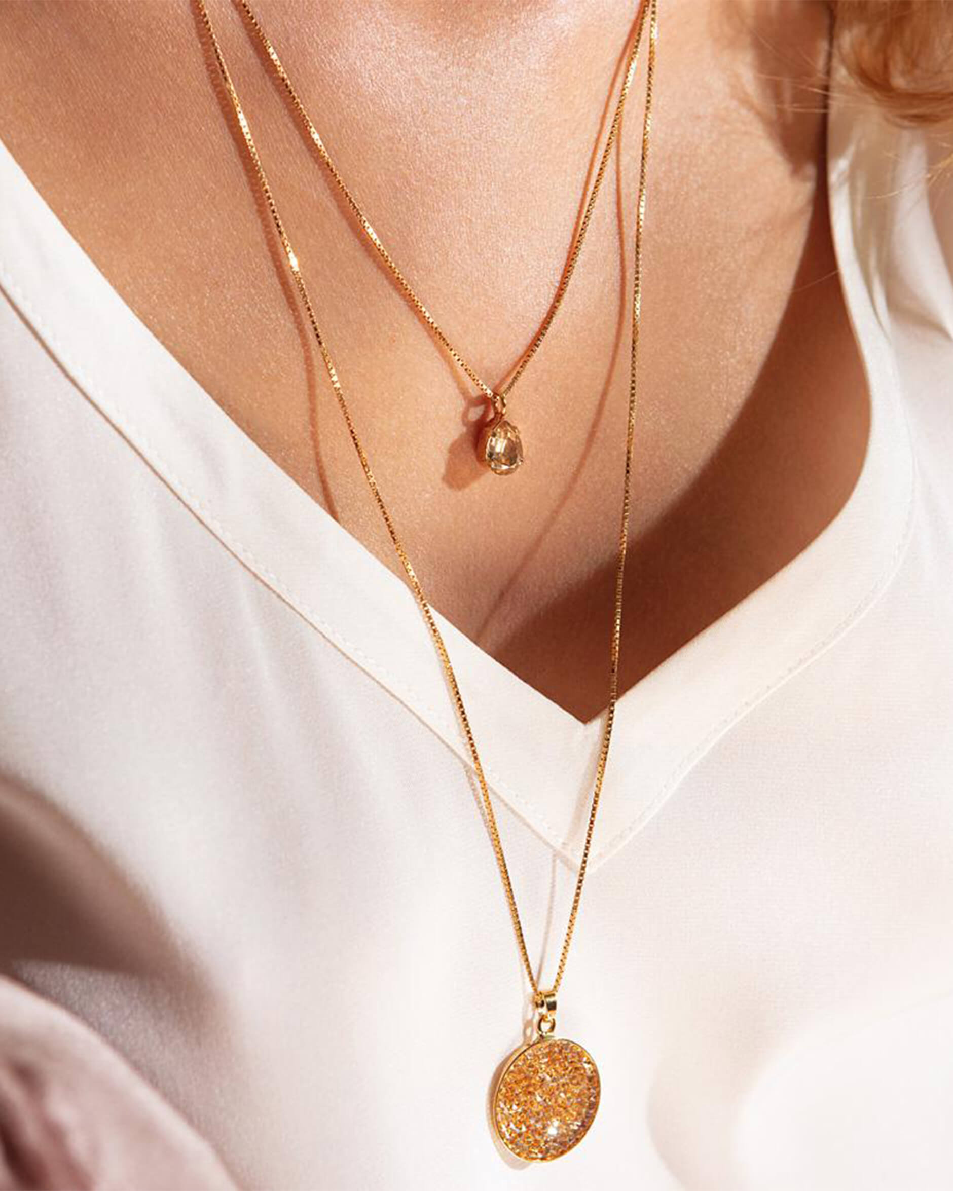 Petite Drop halsband golden shadow