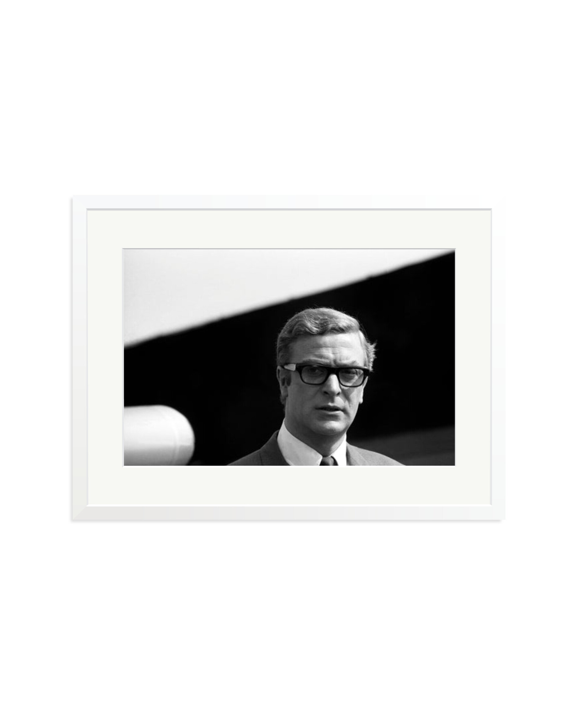 Michael Caine, 1966 White / XL