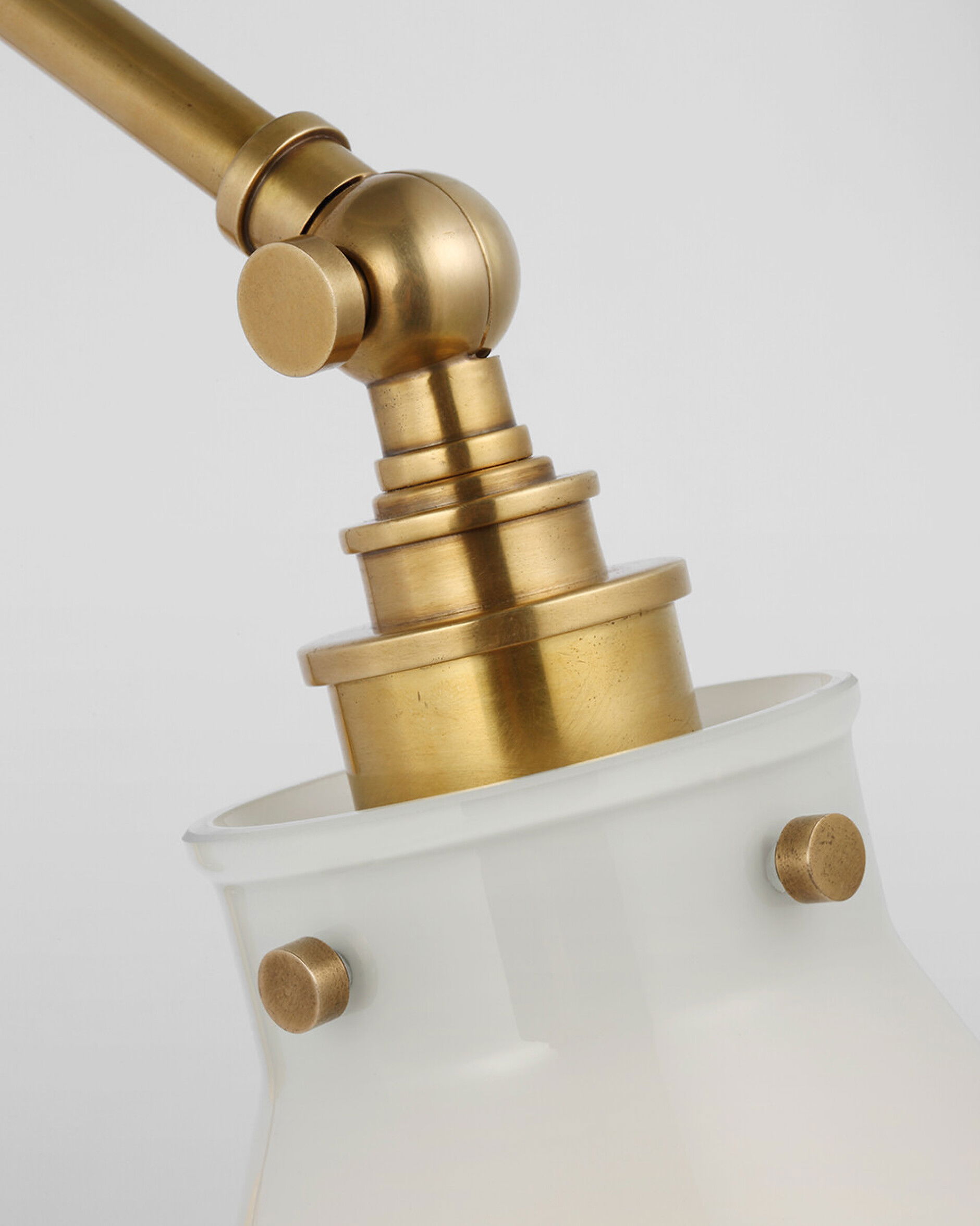 Parkington vägglampa dubbel antik mässing/klarglas