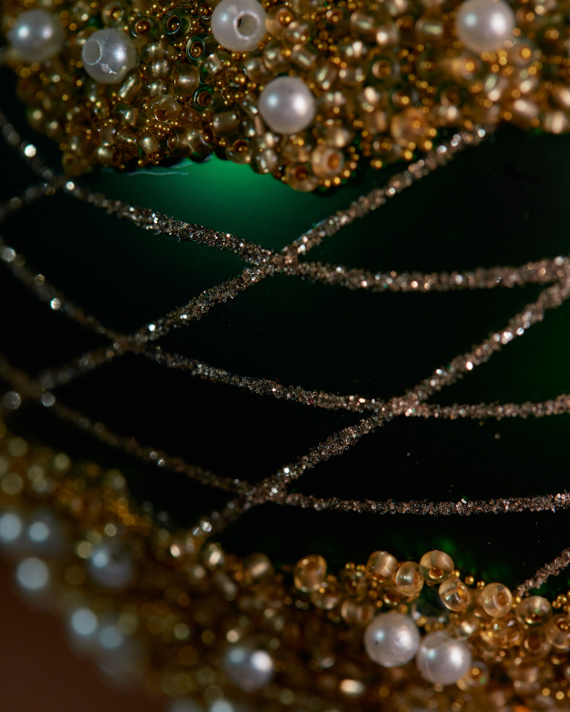 Festive Stag kerstbal groen/goud 10 cm