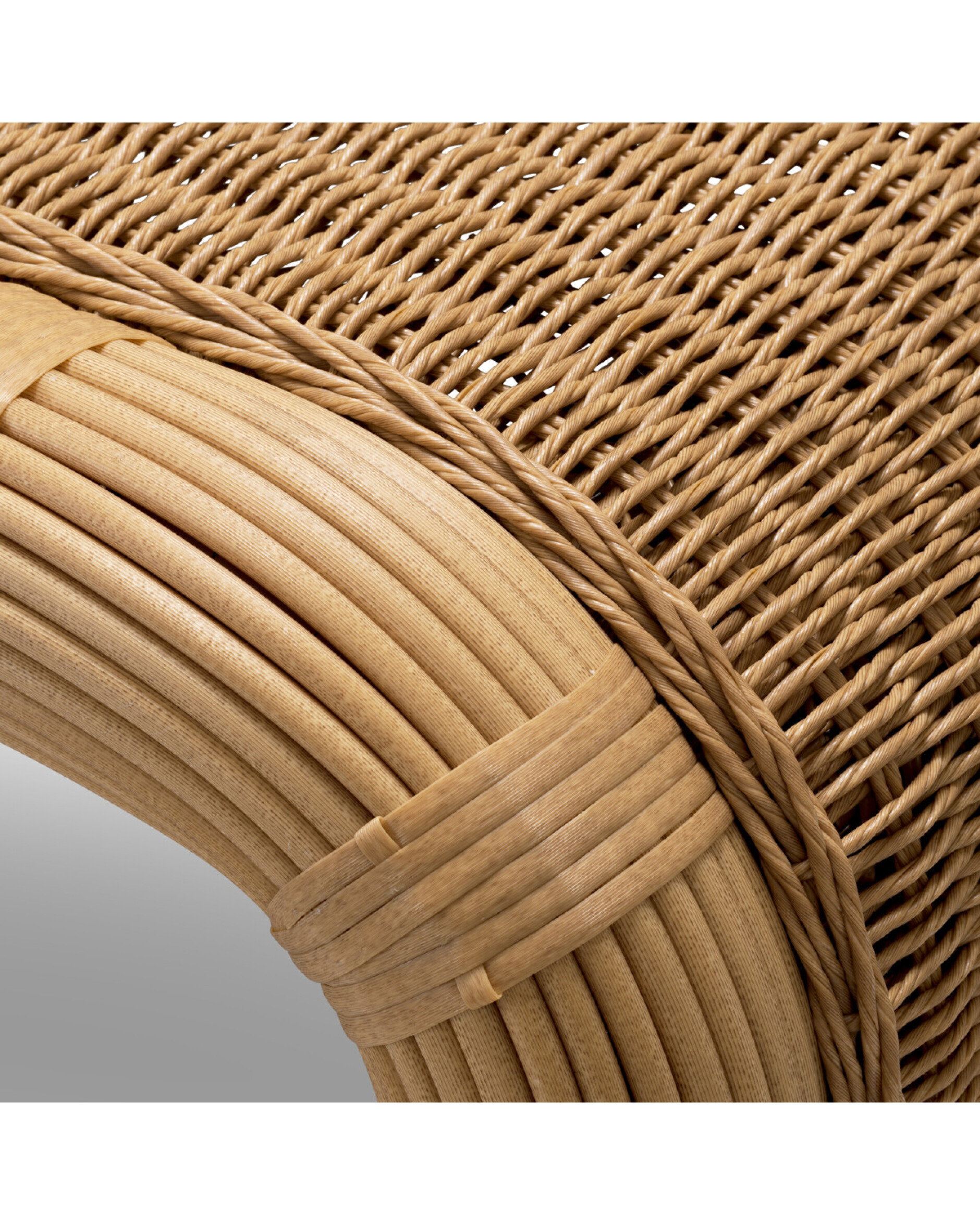 Vistamar rattan coffee table