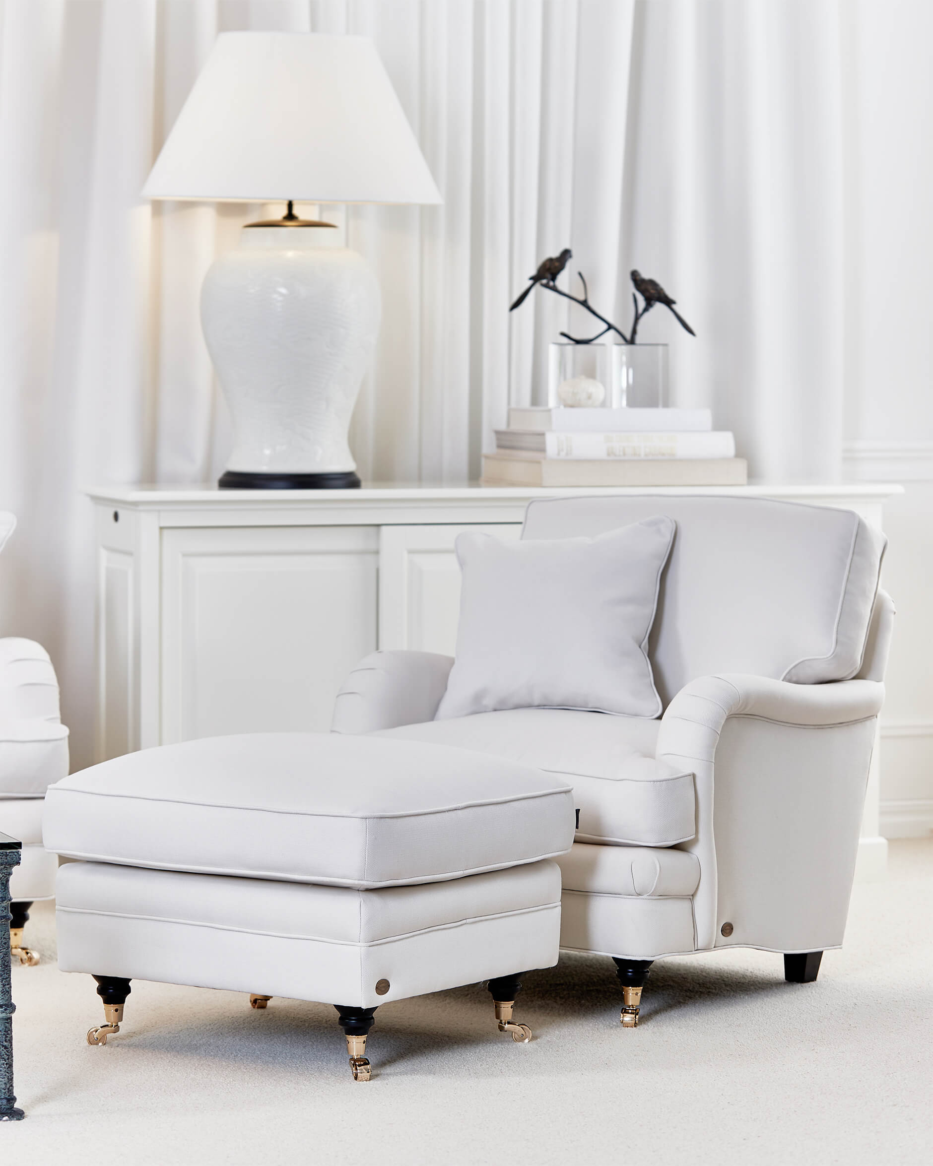 Howard Heritage fotpall off-white