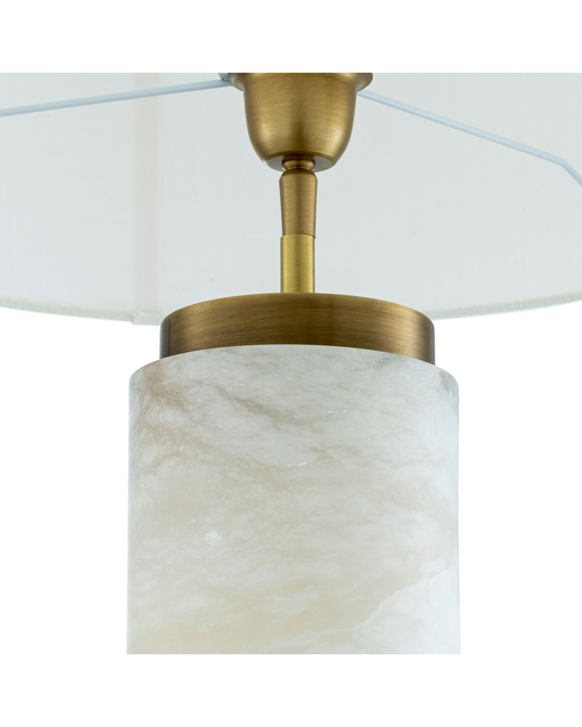 Lxry bordslampa alabaster