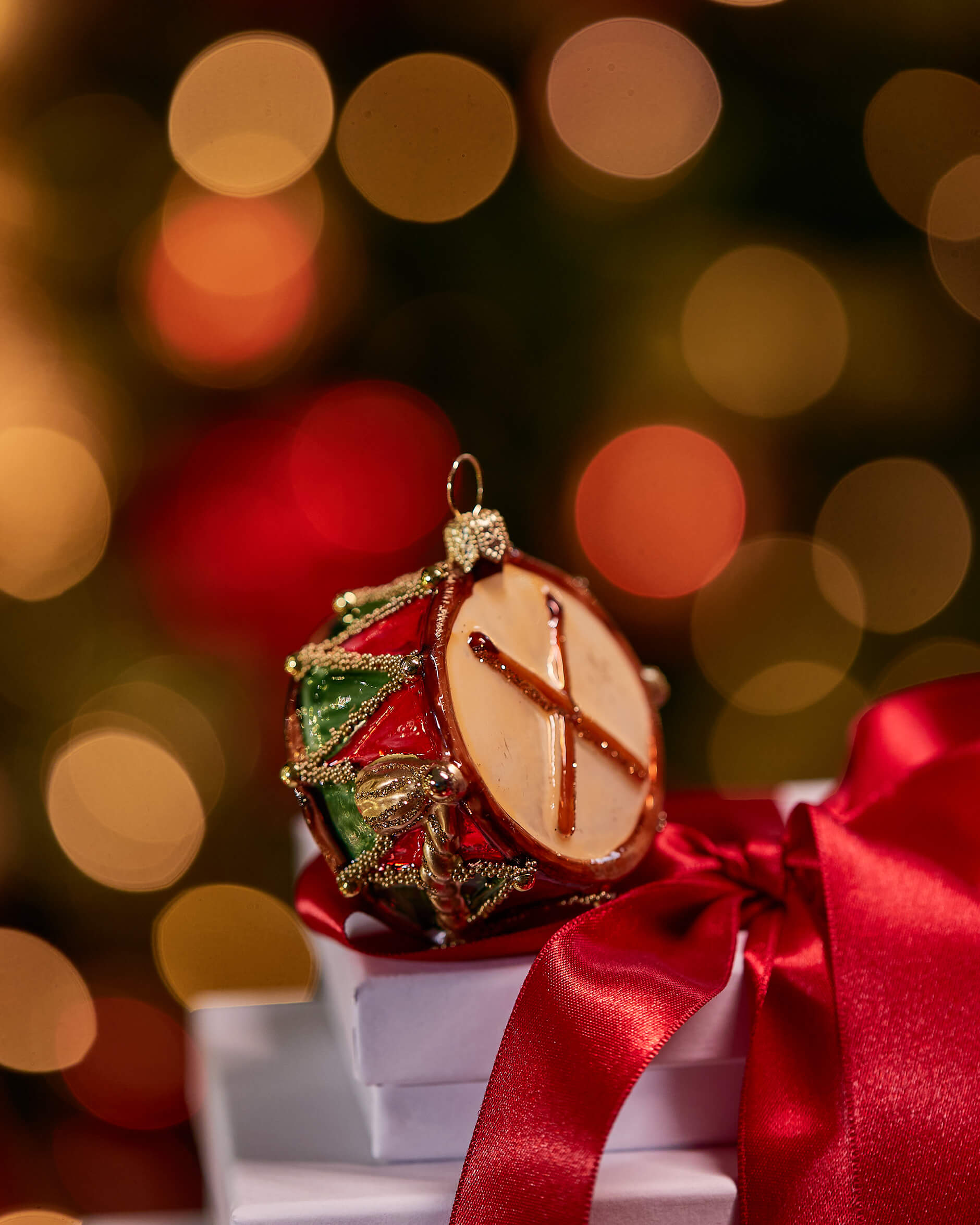 Noah Trommel Weihnachtsschmuck rot