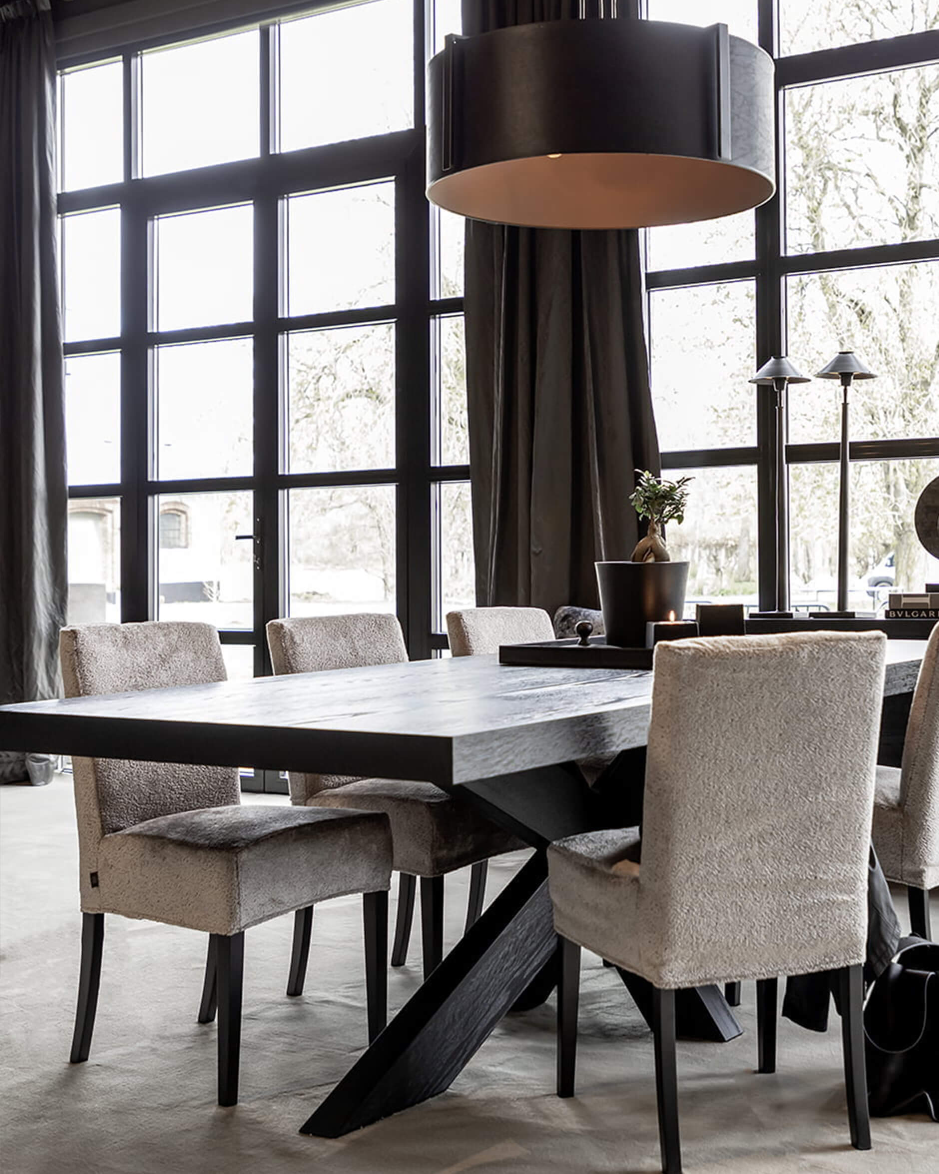 Hunter matbord svart 240x110cm