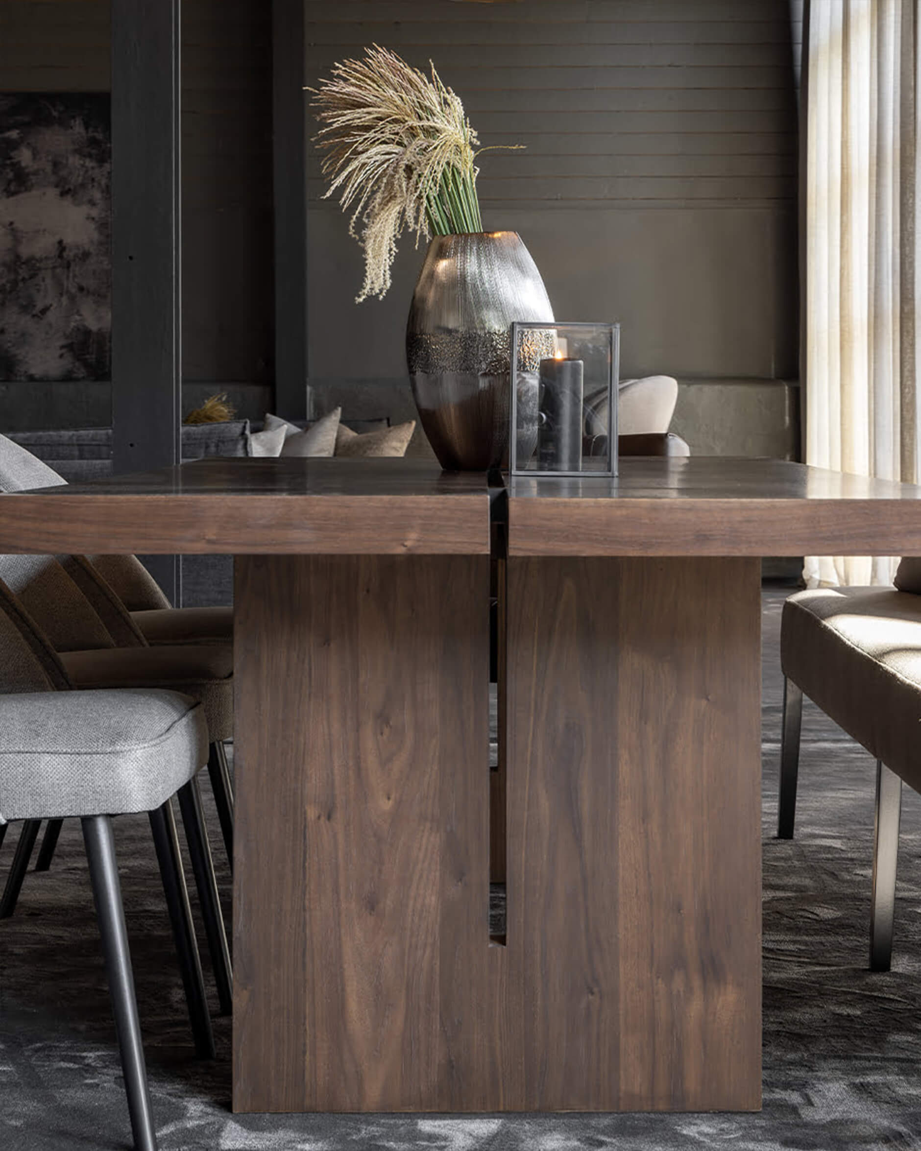 Maddox matbord valnöt