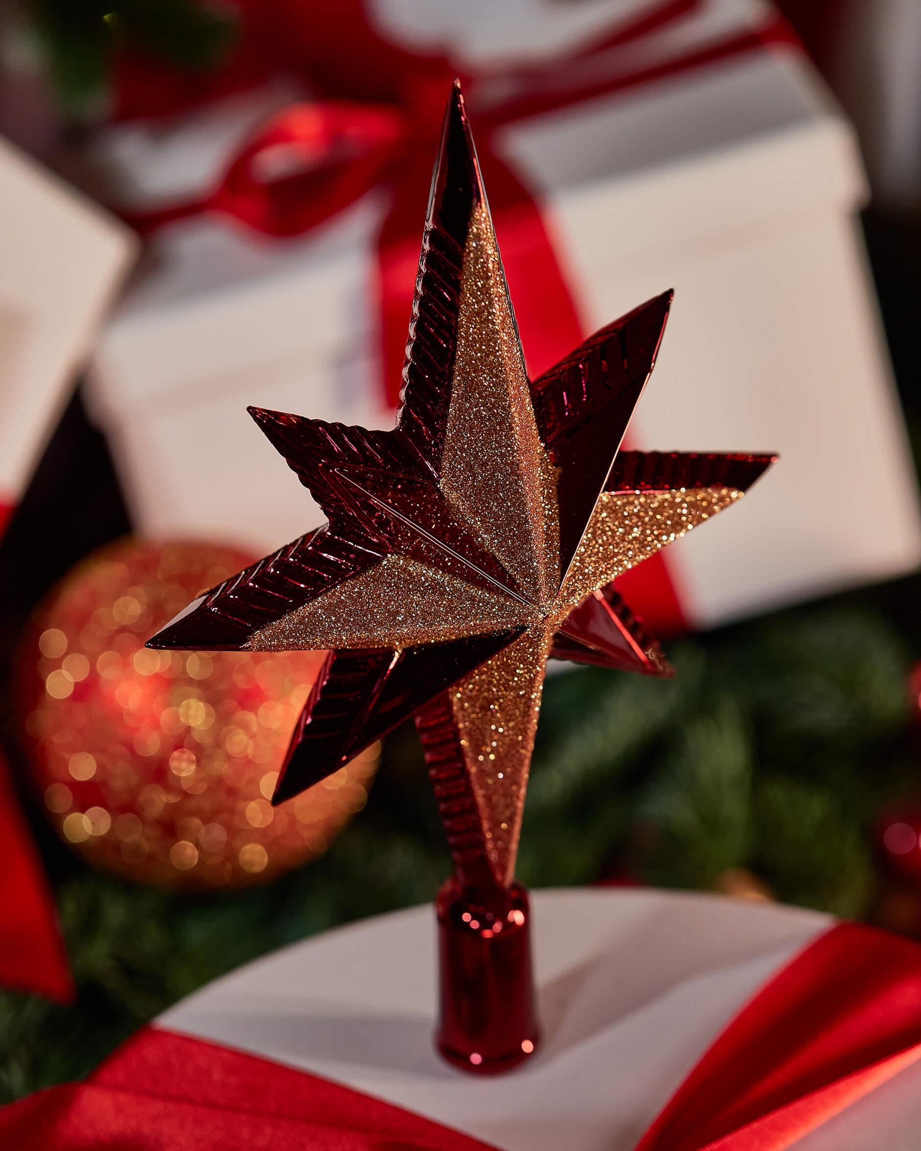 Marguerite toppstjärna röd