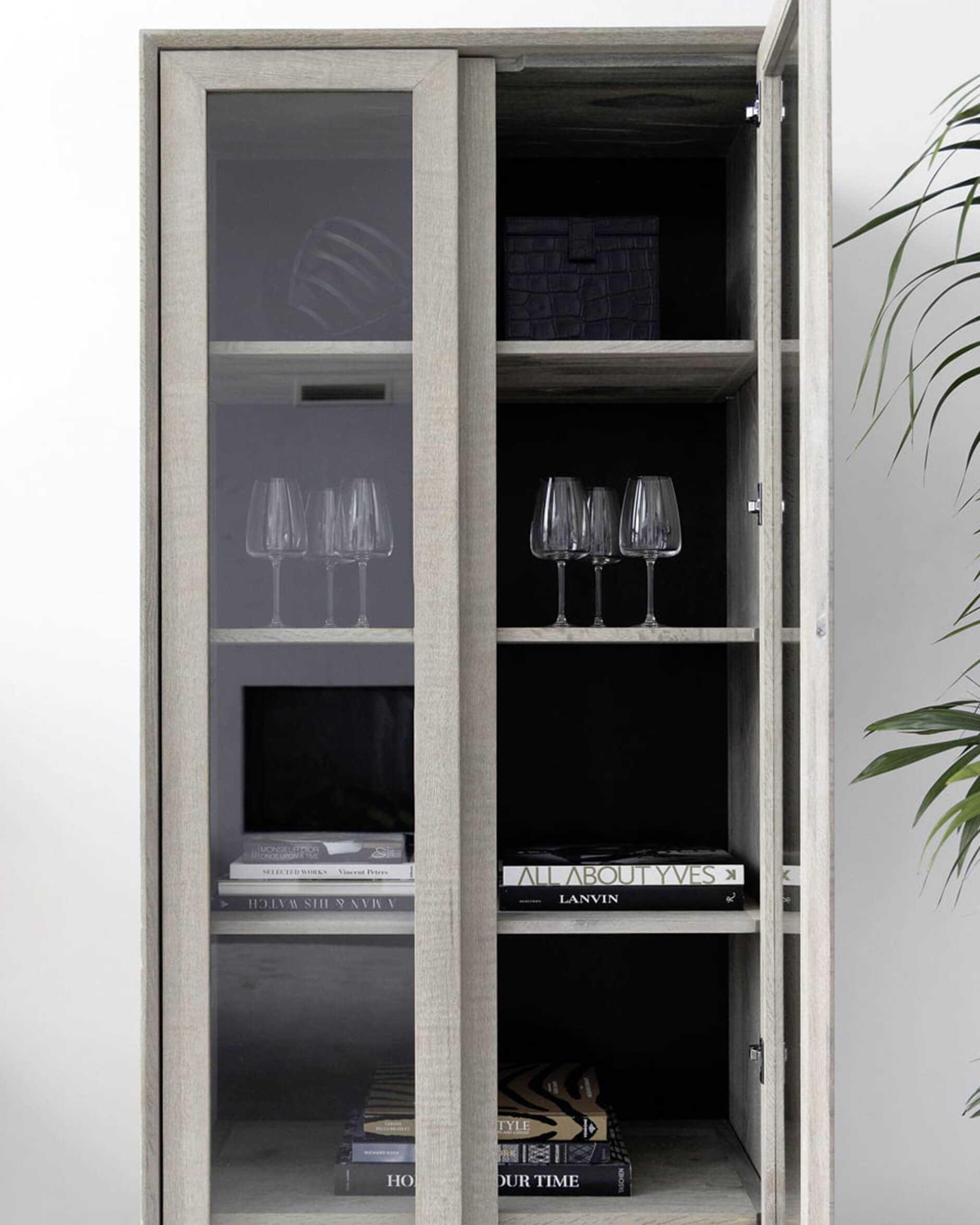 Vancouver vitrinskåp silverstone